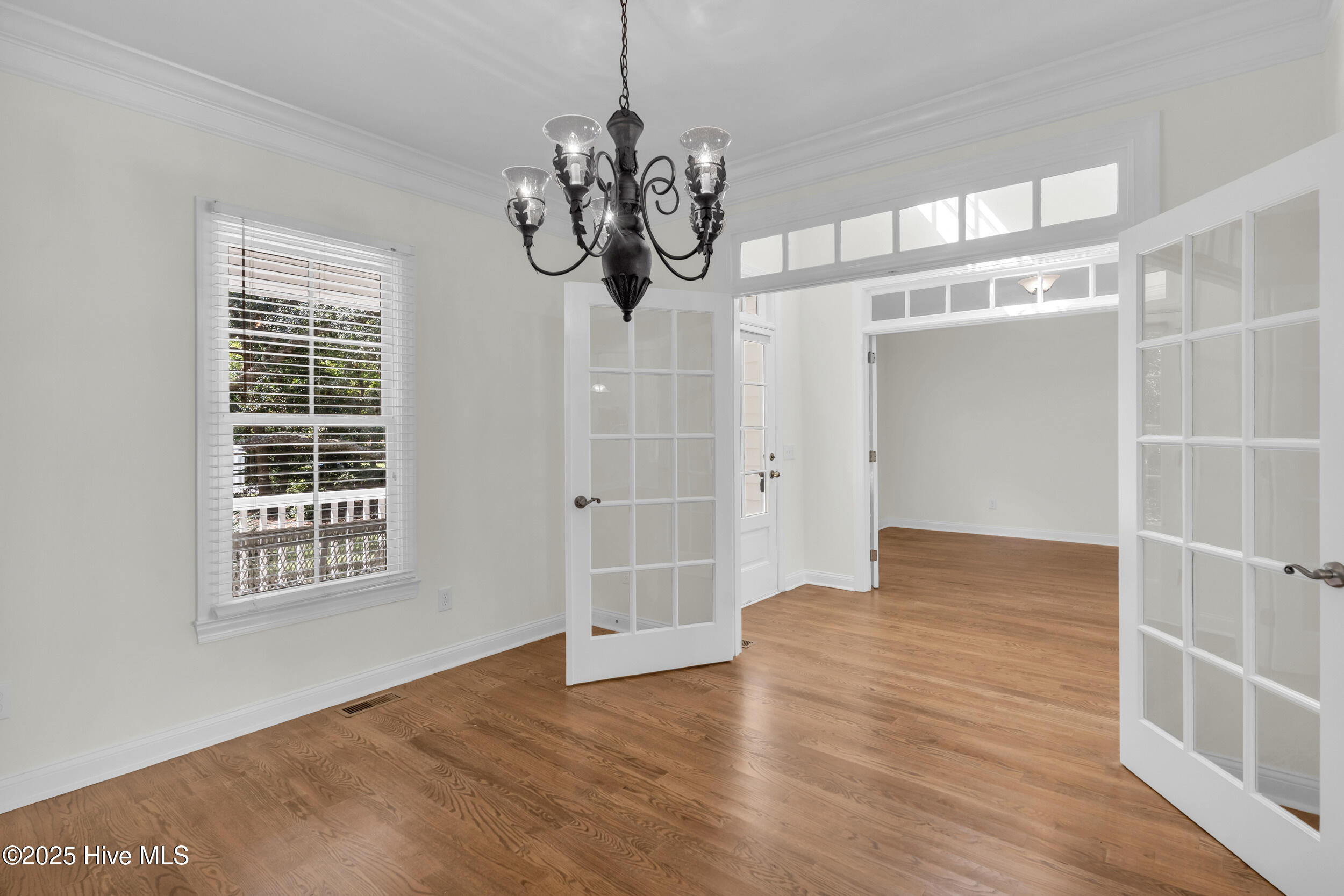 630 Valverda Street SW, Supply