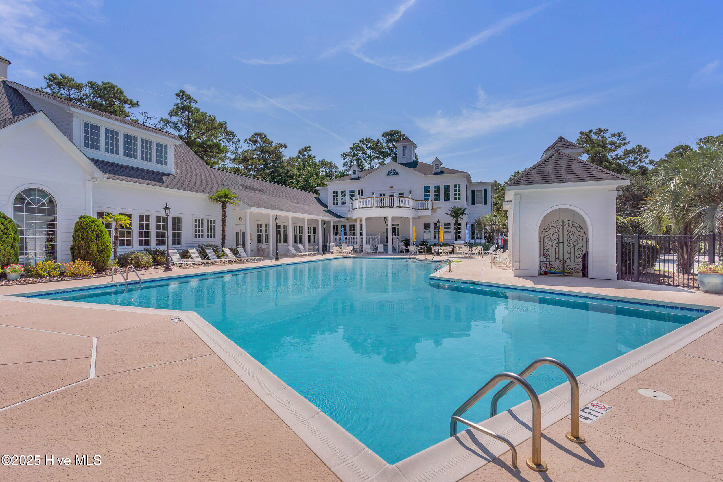 630 Valverda Street SW, Supply