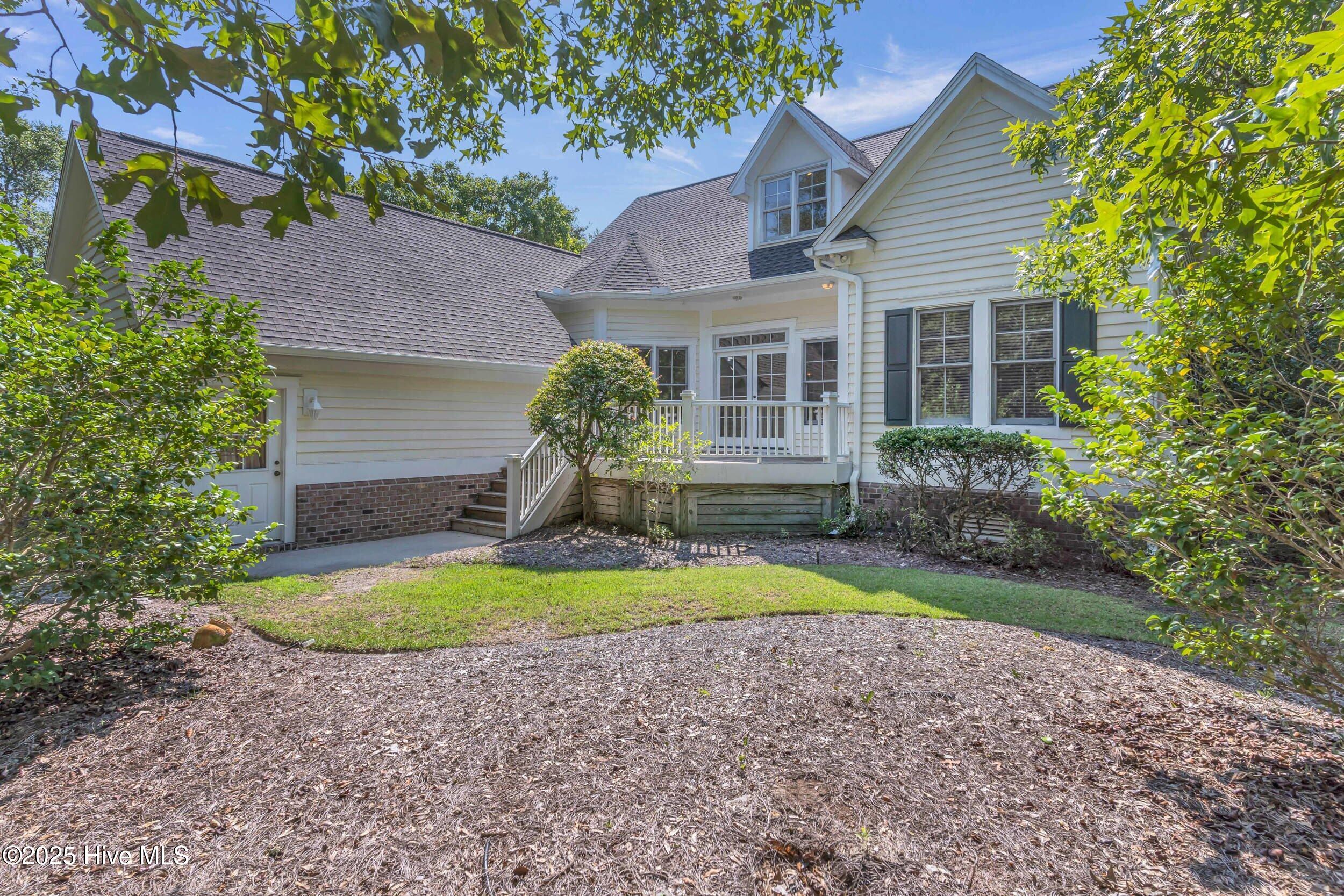 630 Valverda Street SW, Supply