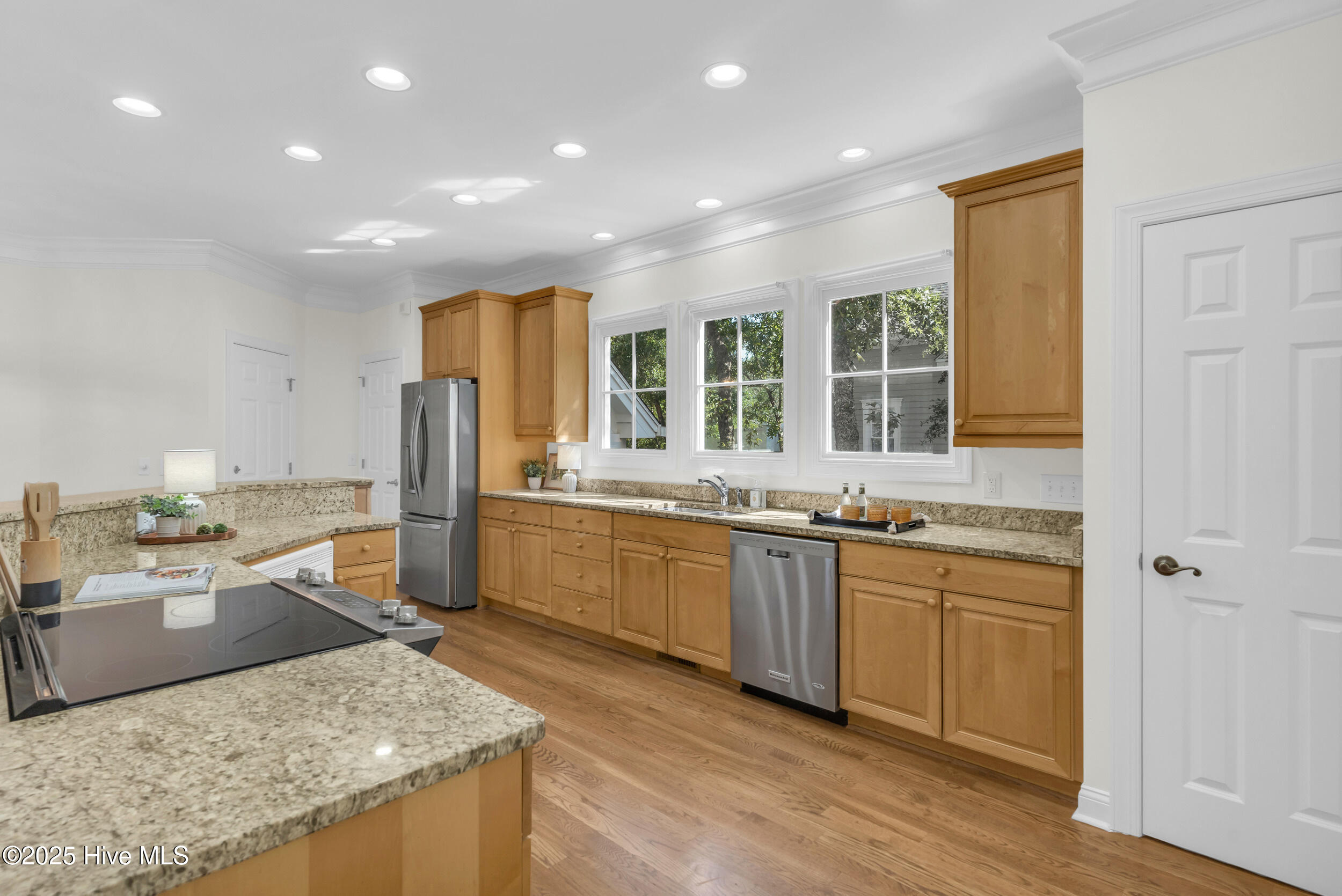 630 Valverda Street SW, Supply