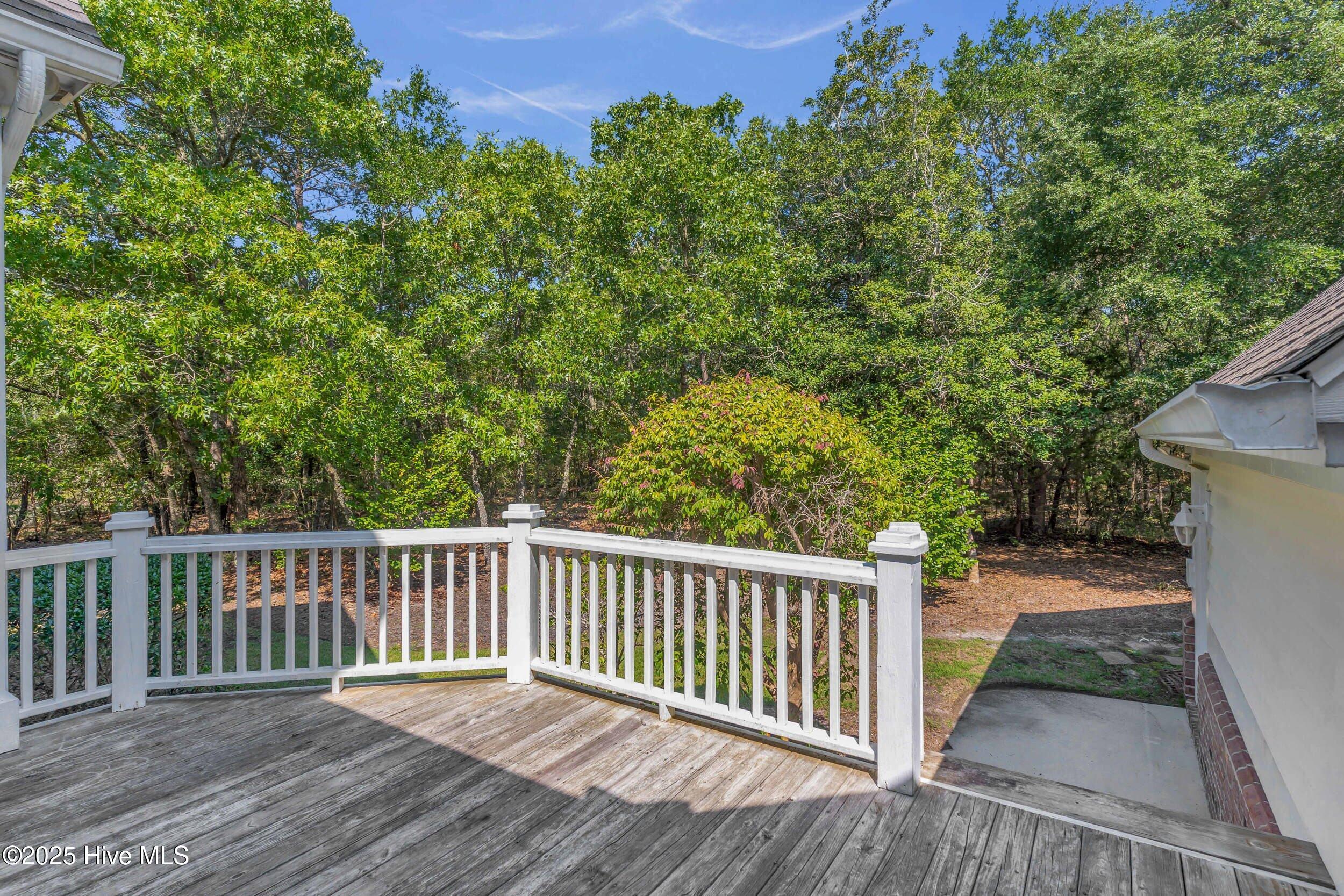 630 Valverda Street SW, Supply