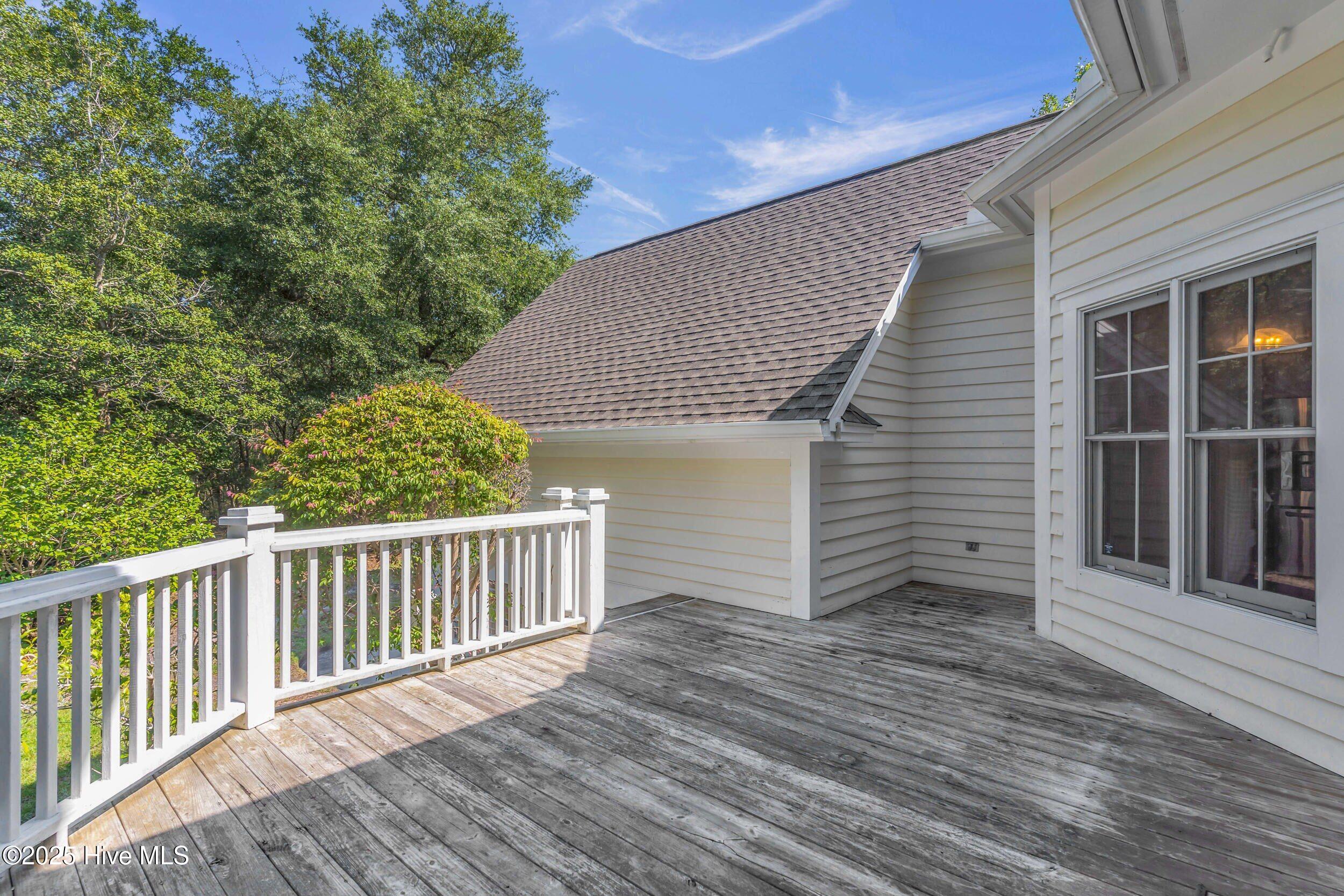 630 Valverda Street SW, Supply