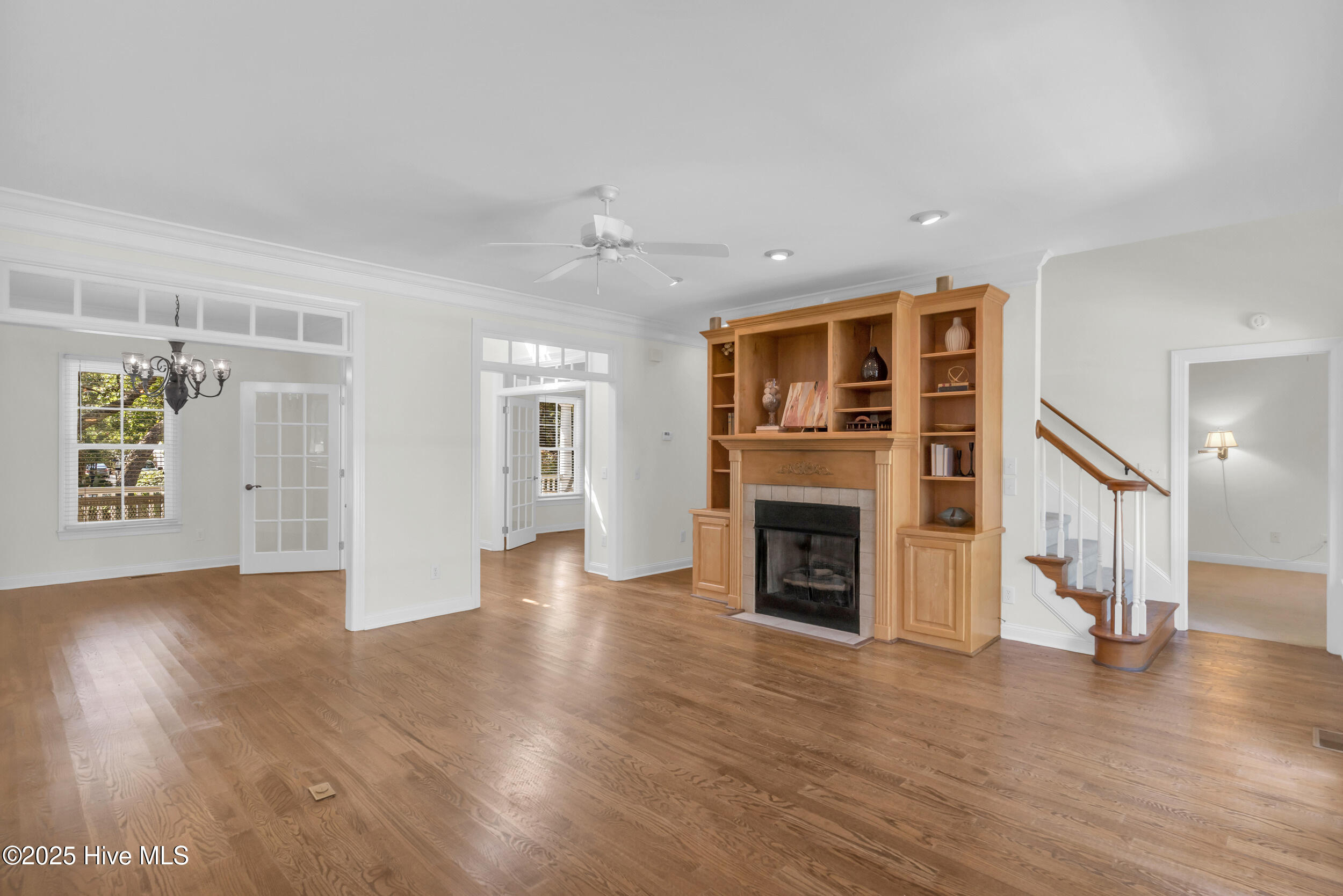 630 Valverda Street SW, Supply