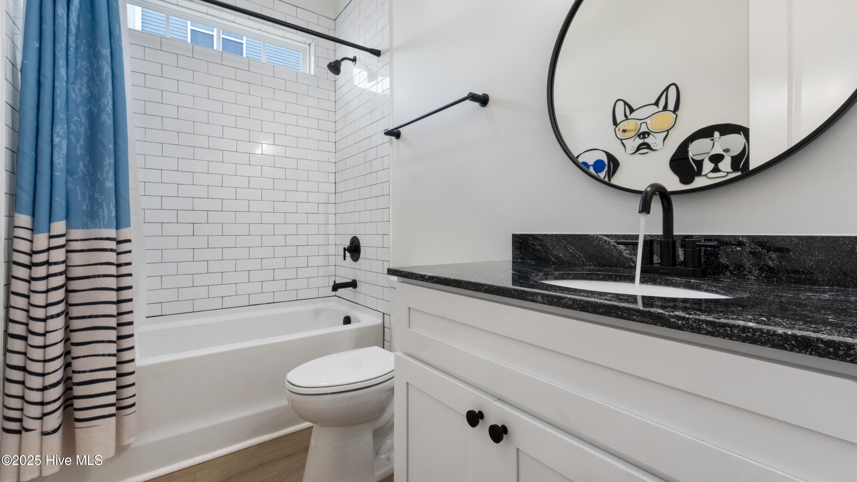 1205 Mackerel Lane, 1