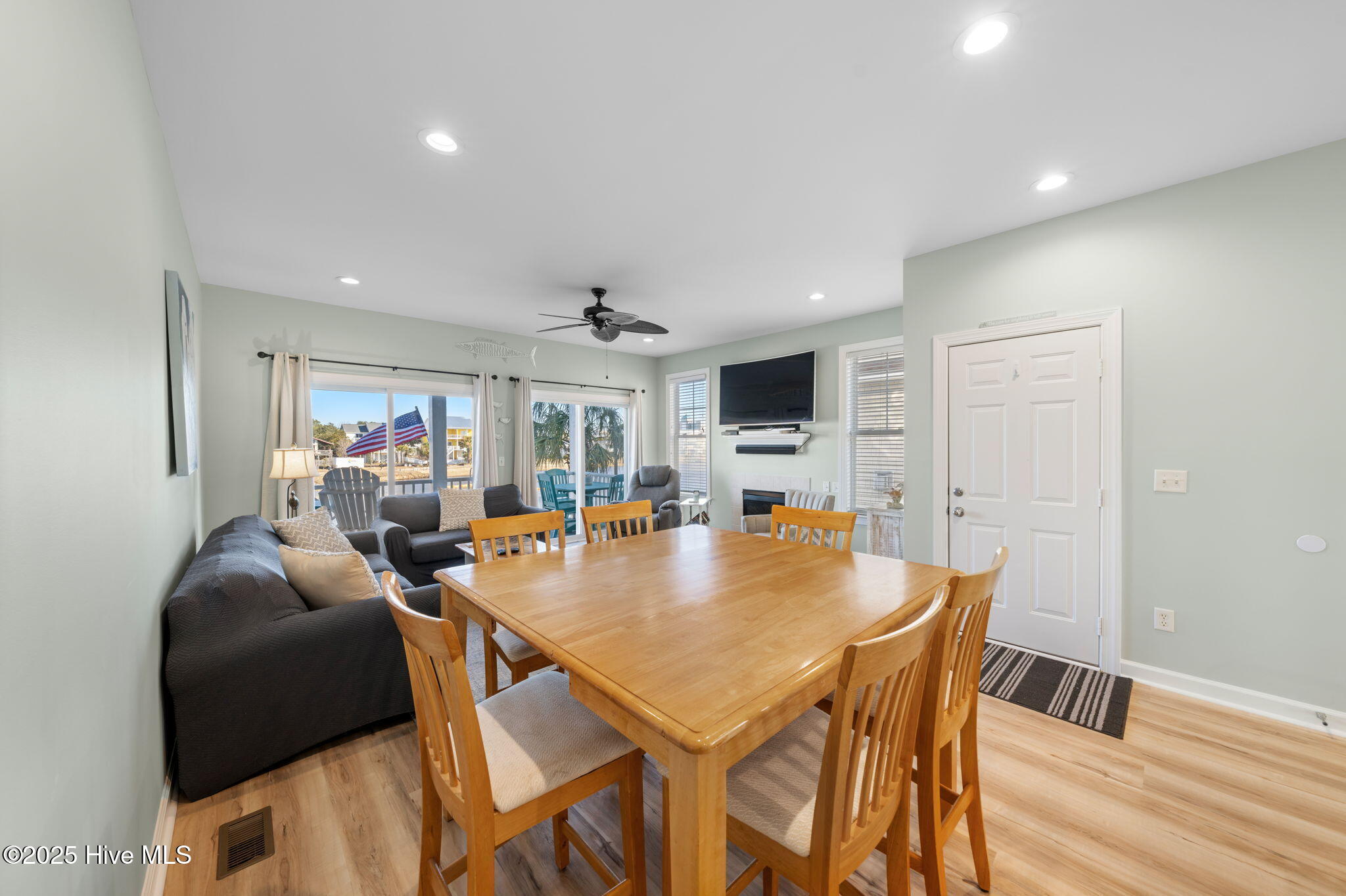 314 Columbia Avenue, 2