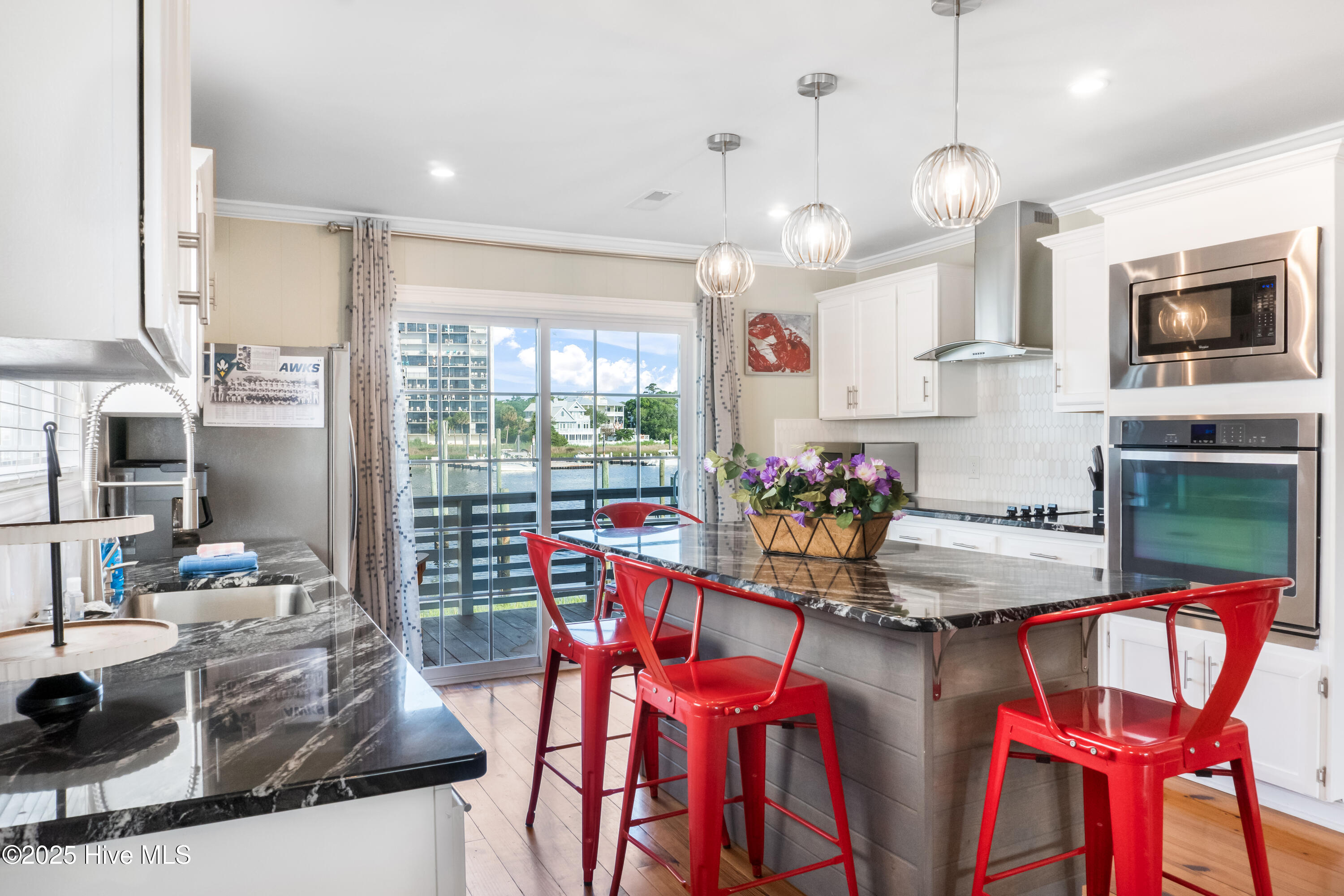 717 Canal Drive