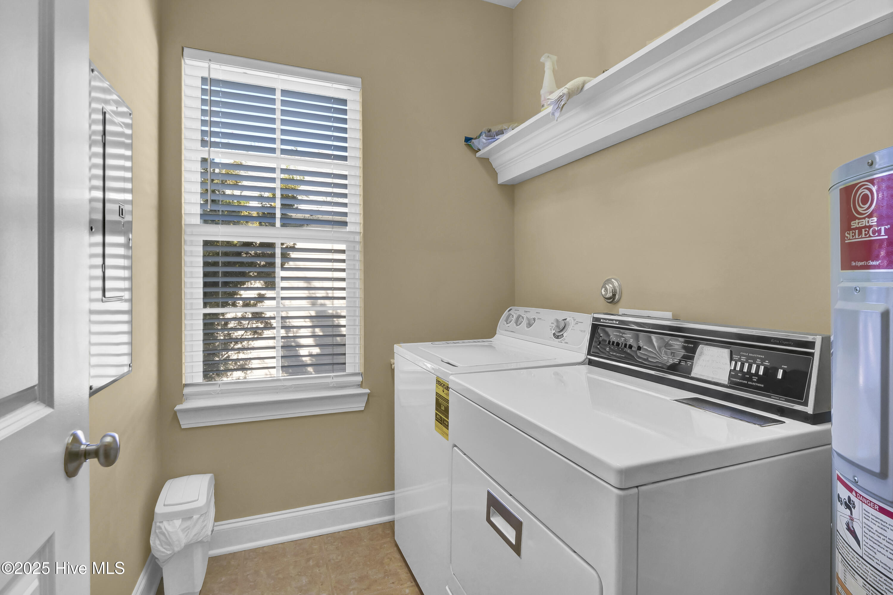 1218 Bowfin Lane, 1