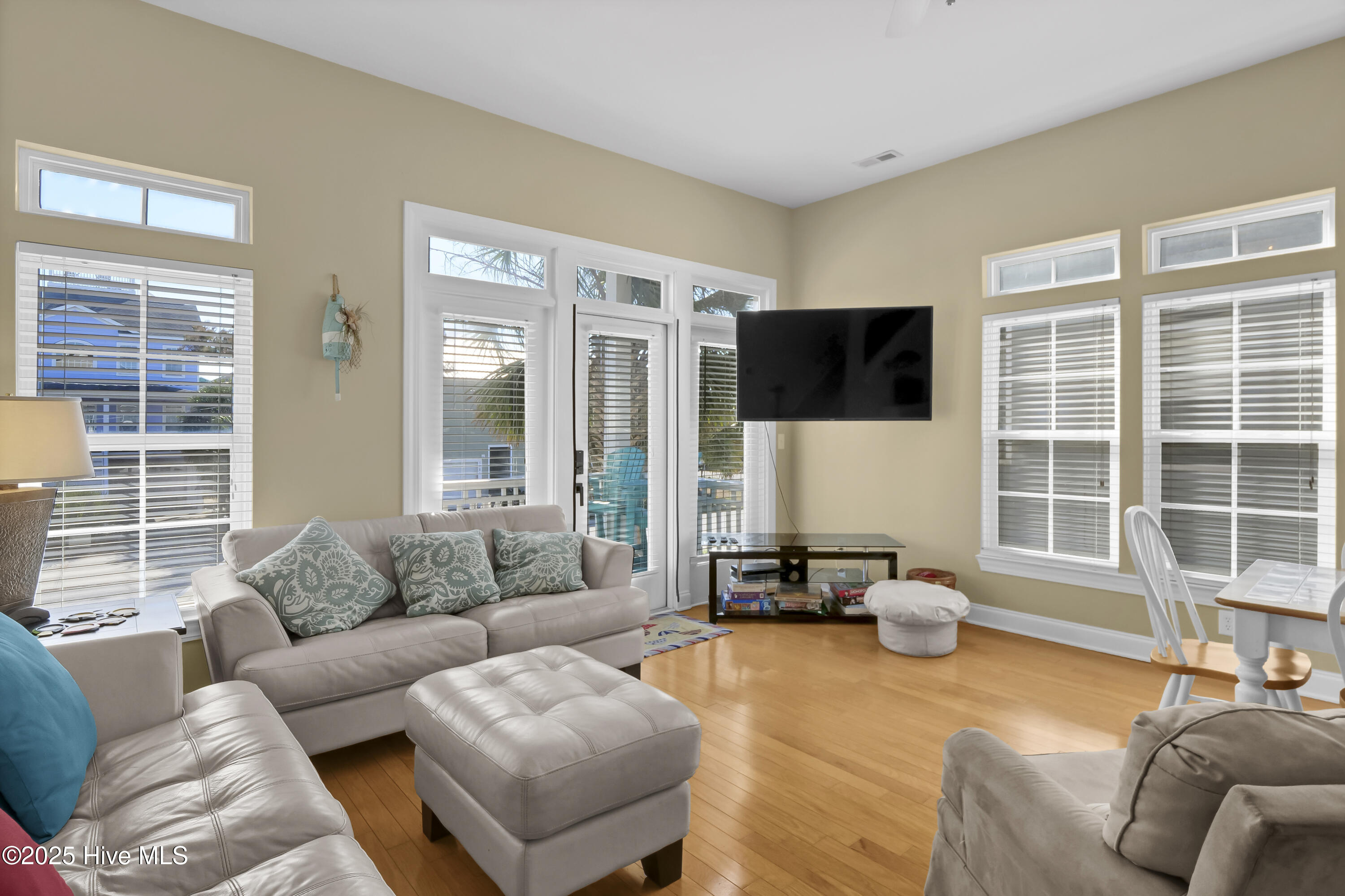 1218 Bowfin Lane, 1