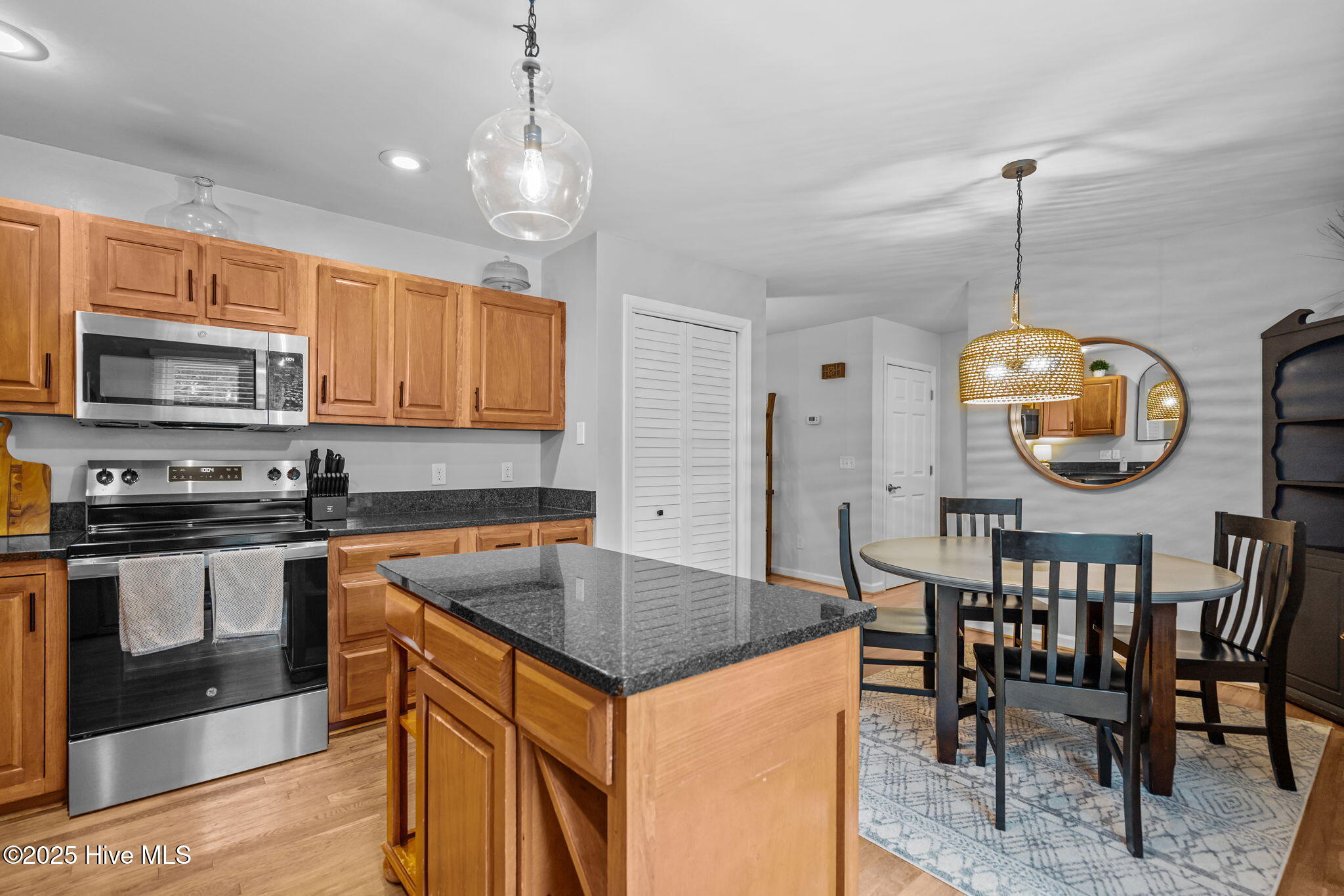 7202 Scallop Lane