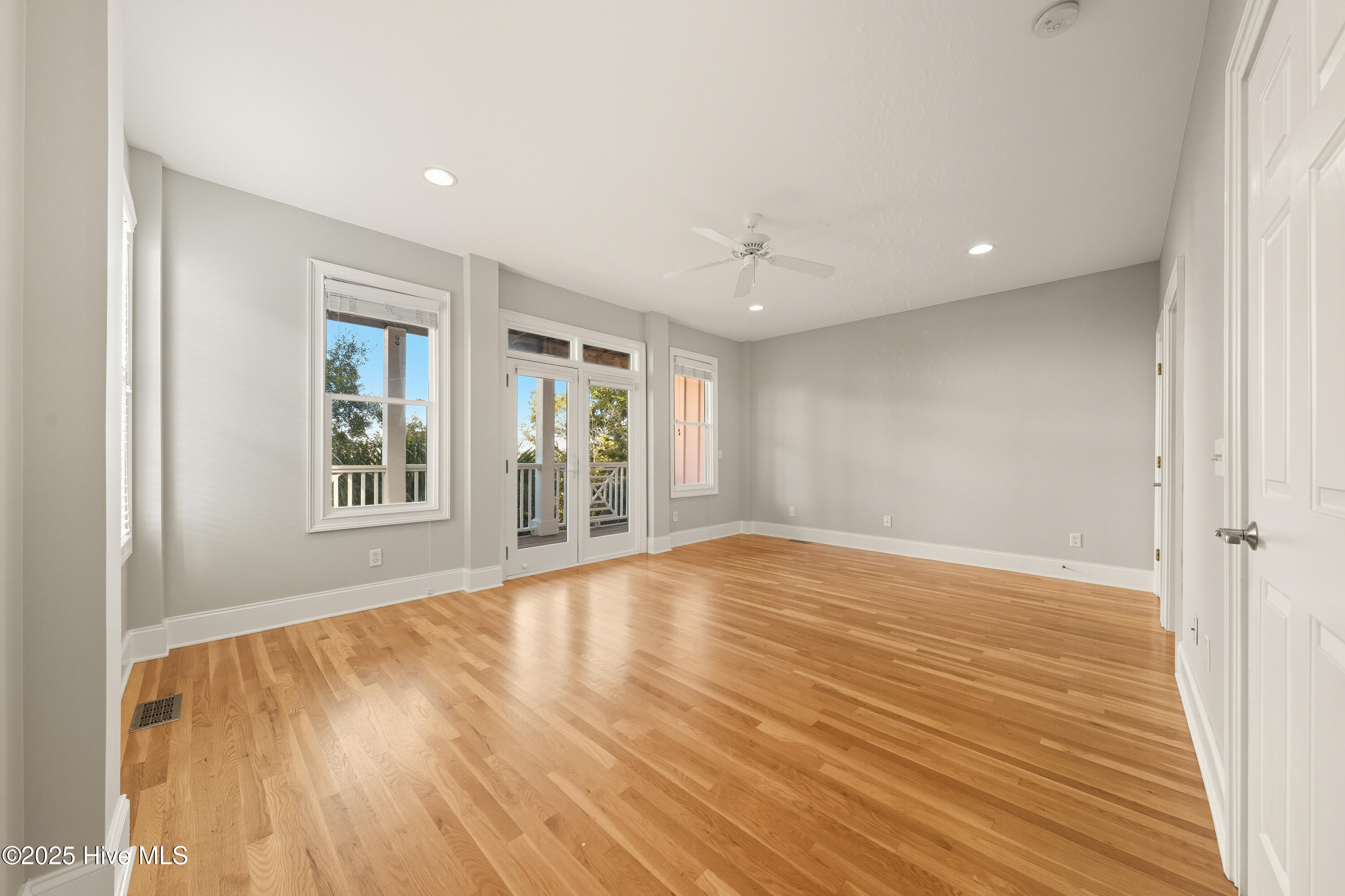 1532 Island Marina Drive