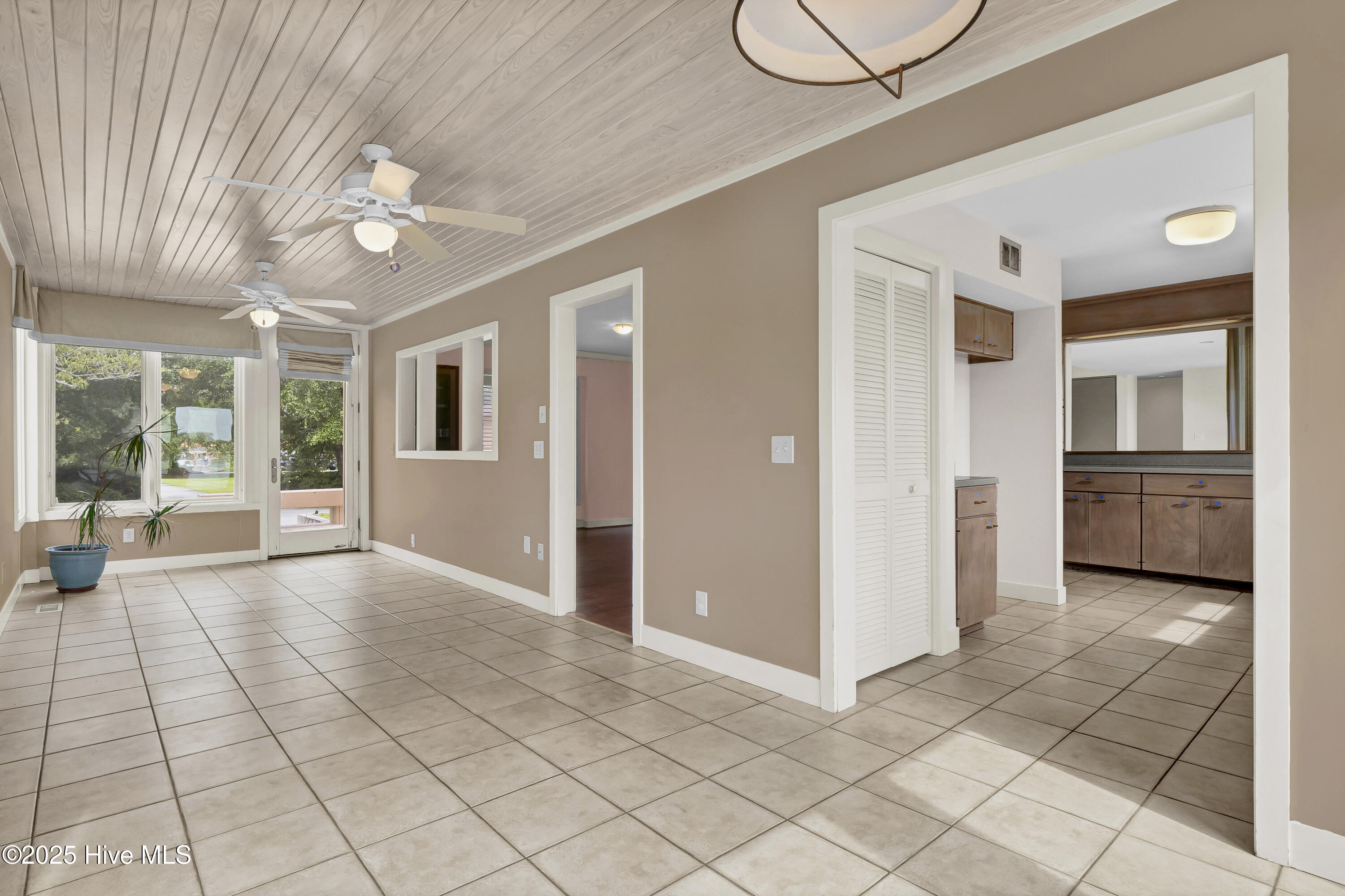 825 Inlet View Drive