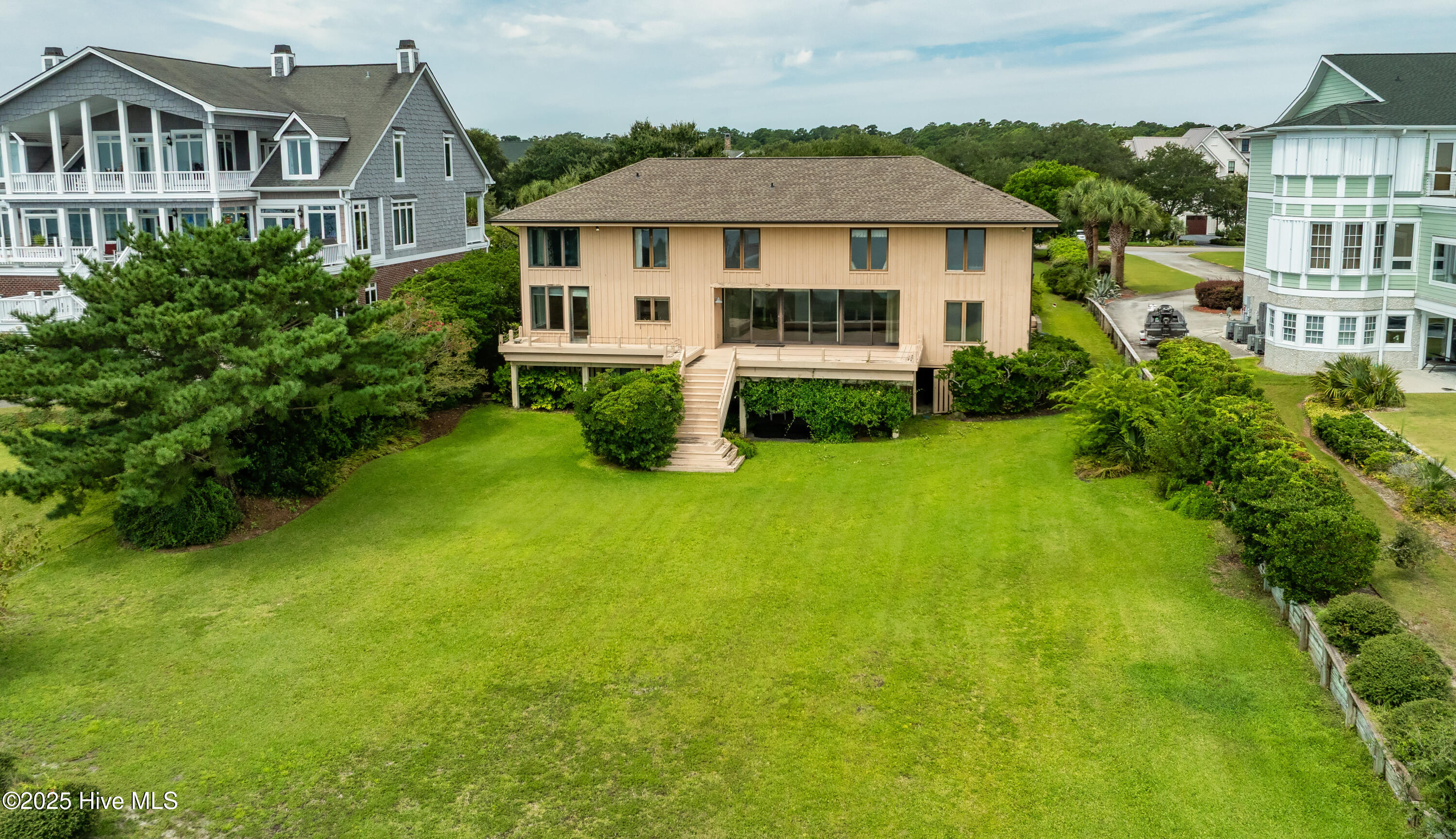 825 Inlet View Drive