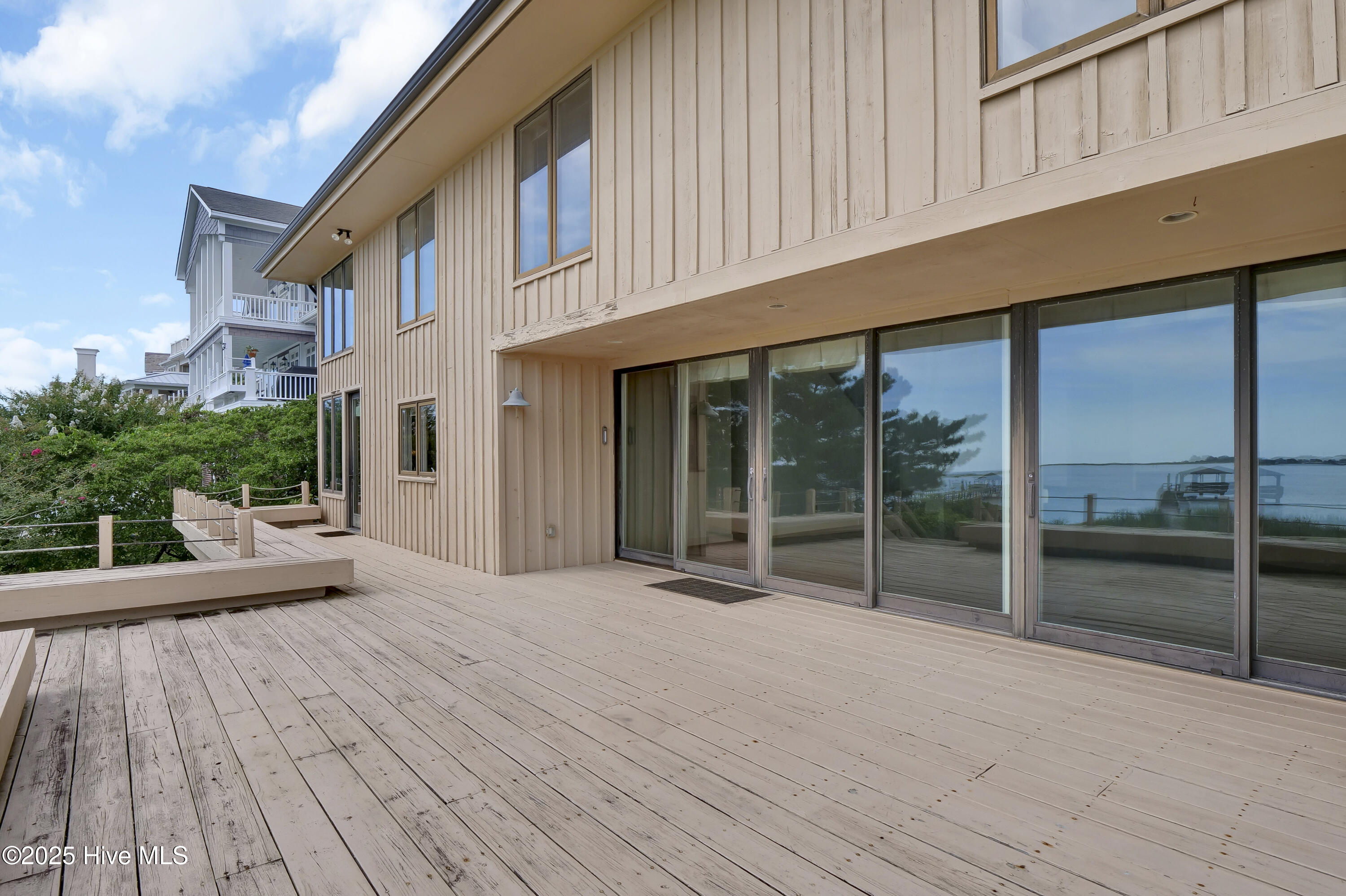 825 Inlet View Drive