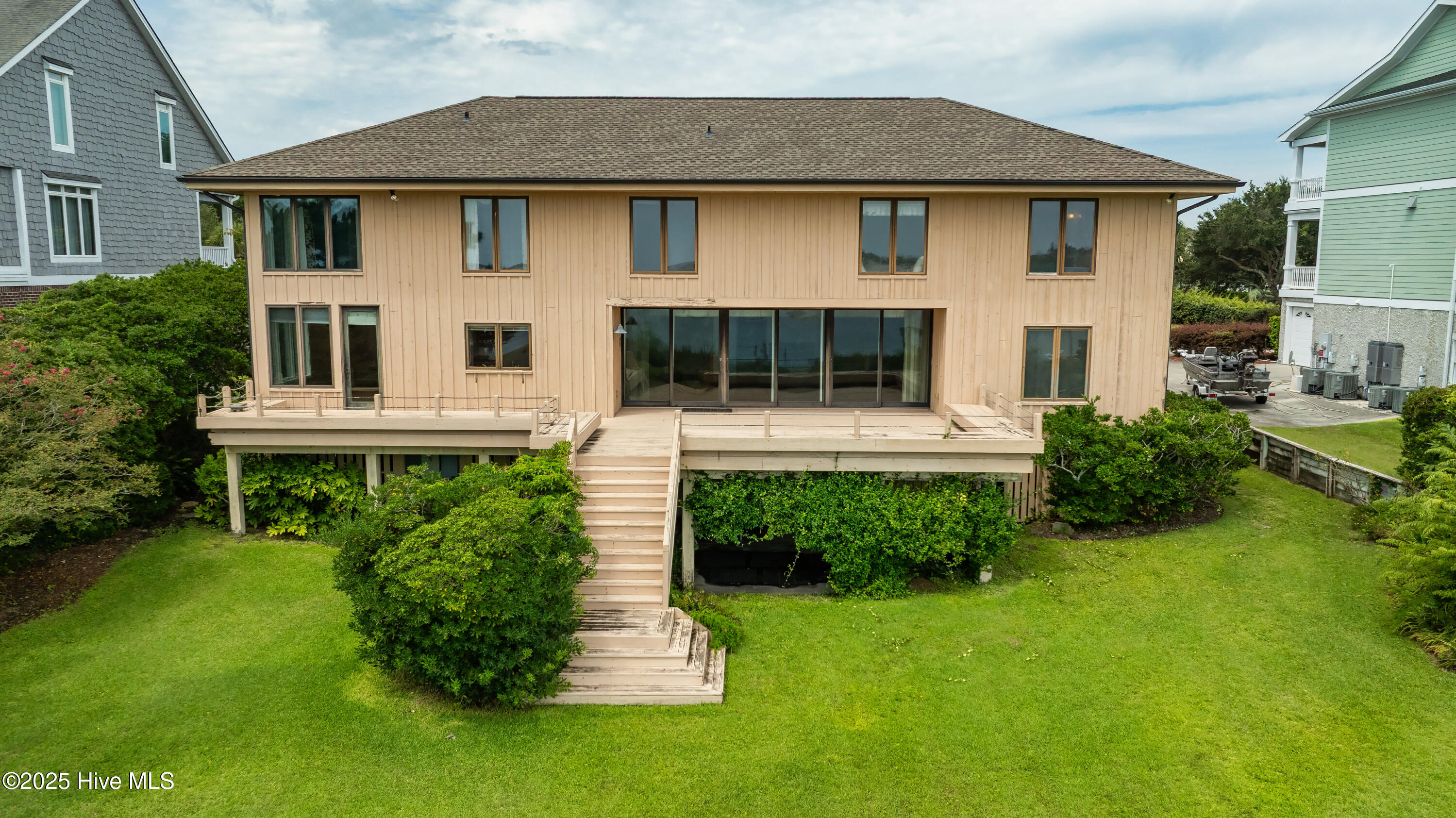825 Inlet View Drive