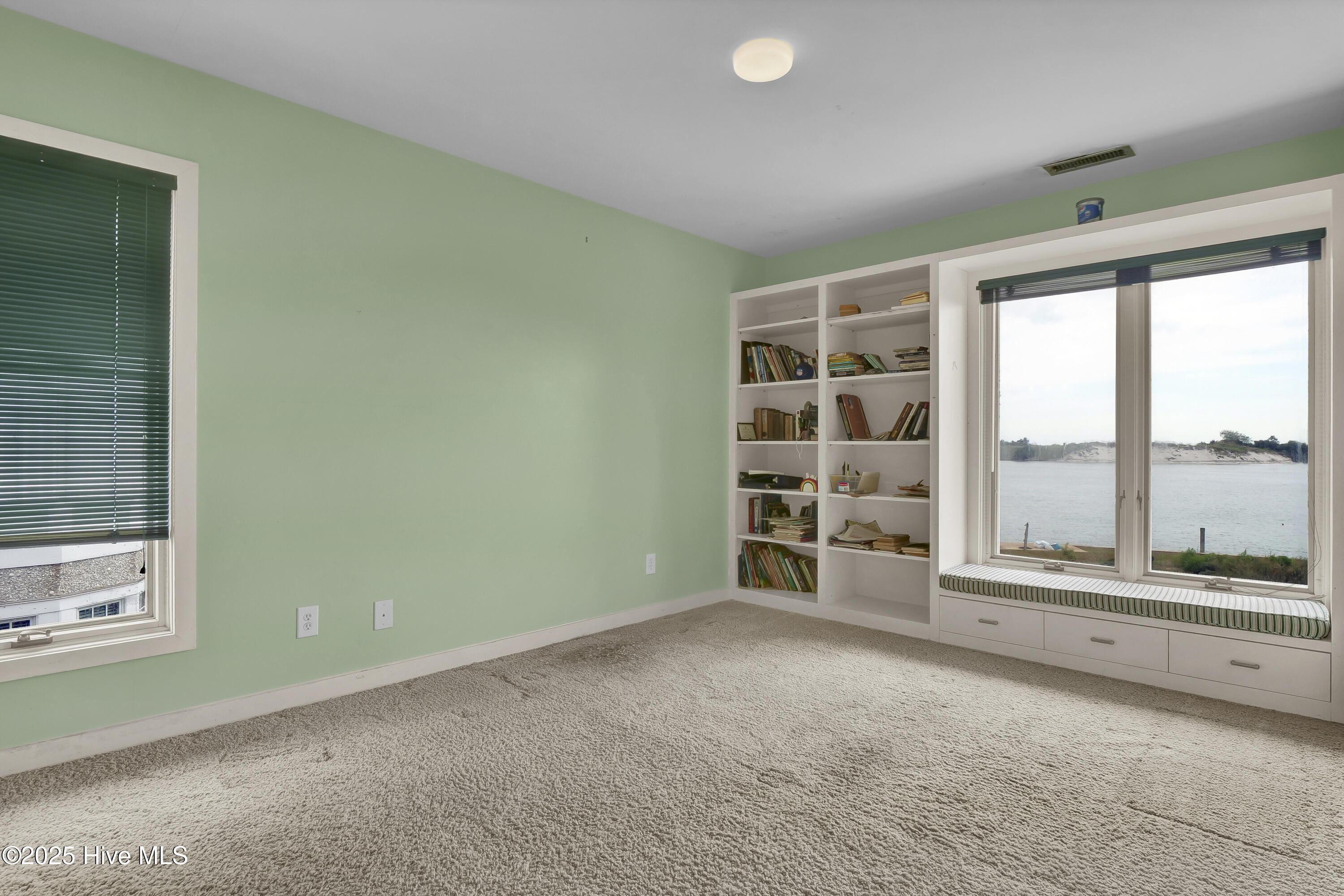 825 Inlet View Drive