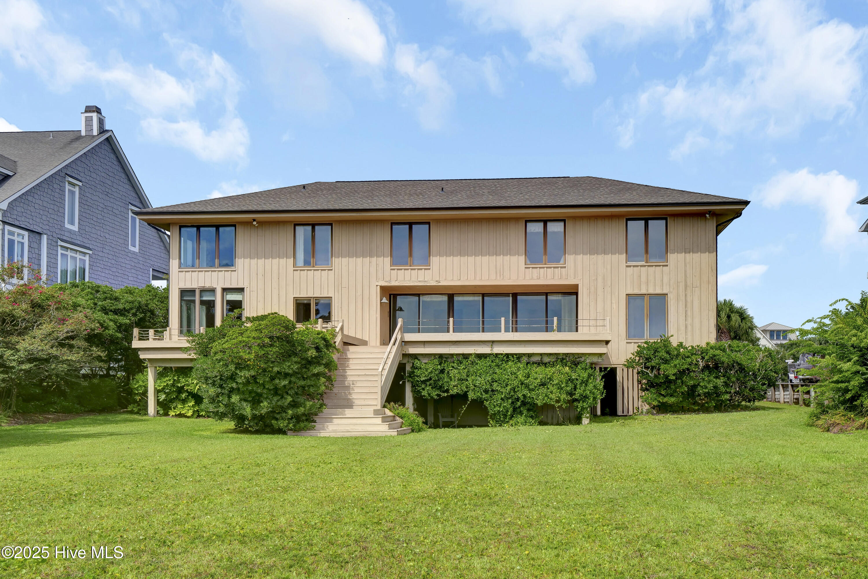 825 Inlet View Drive