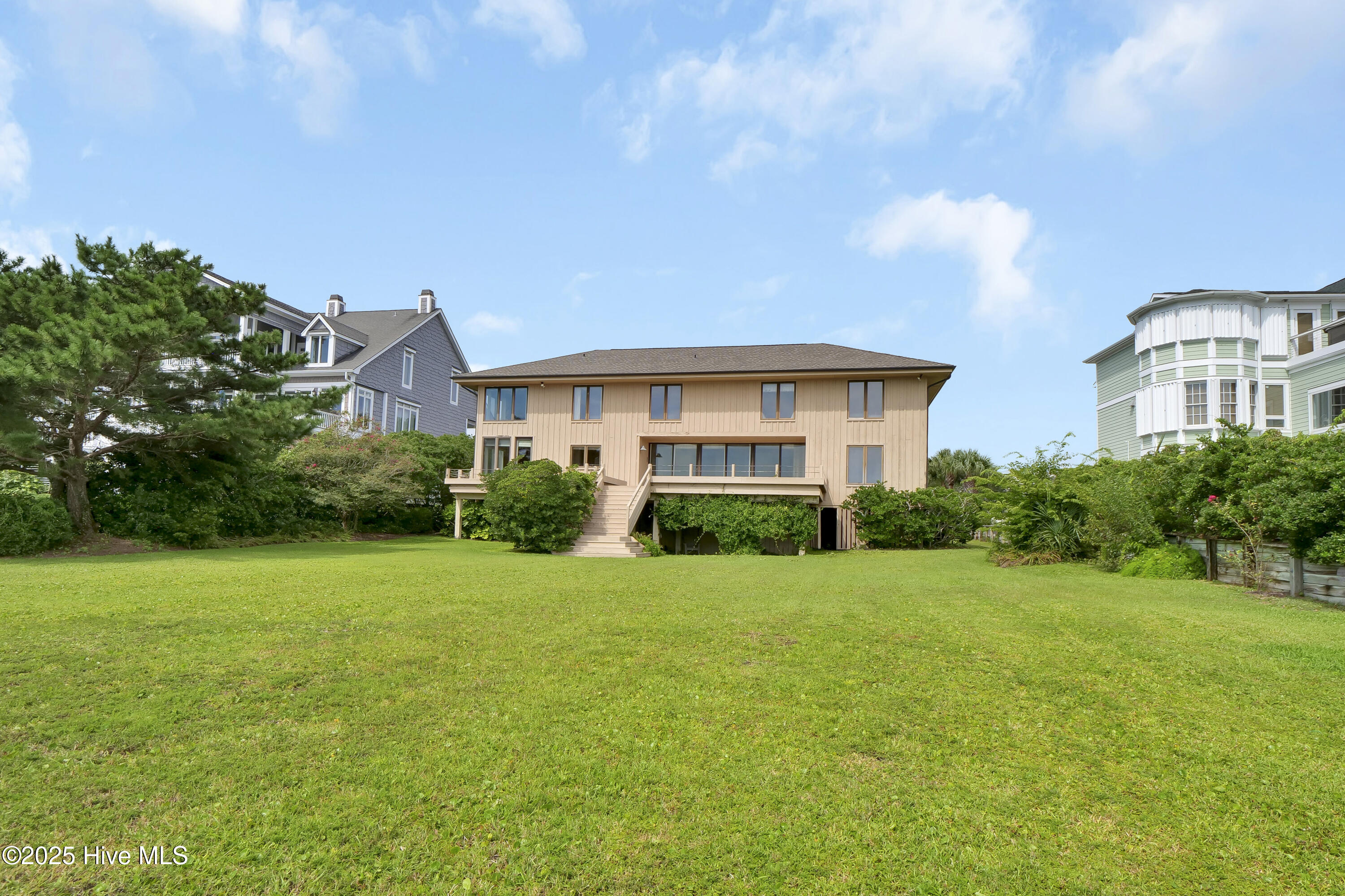 825 Inlet View Drive