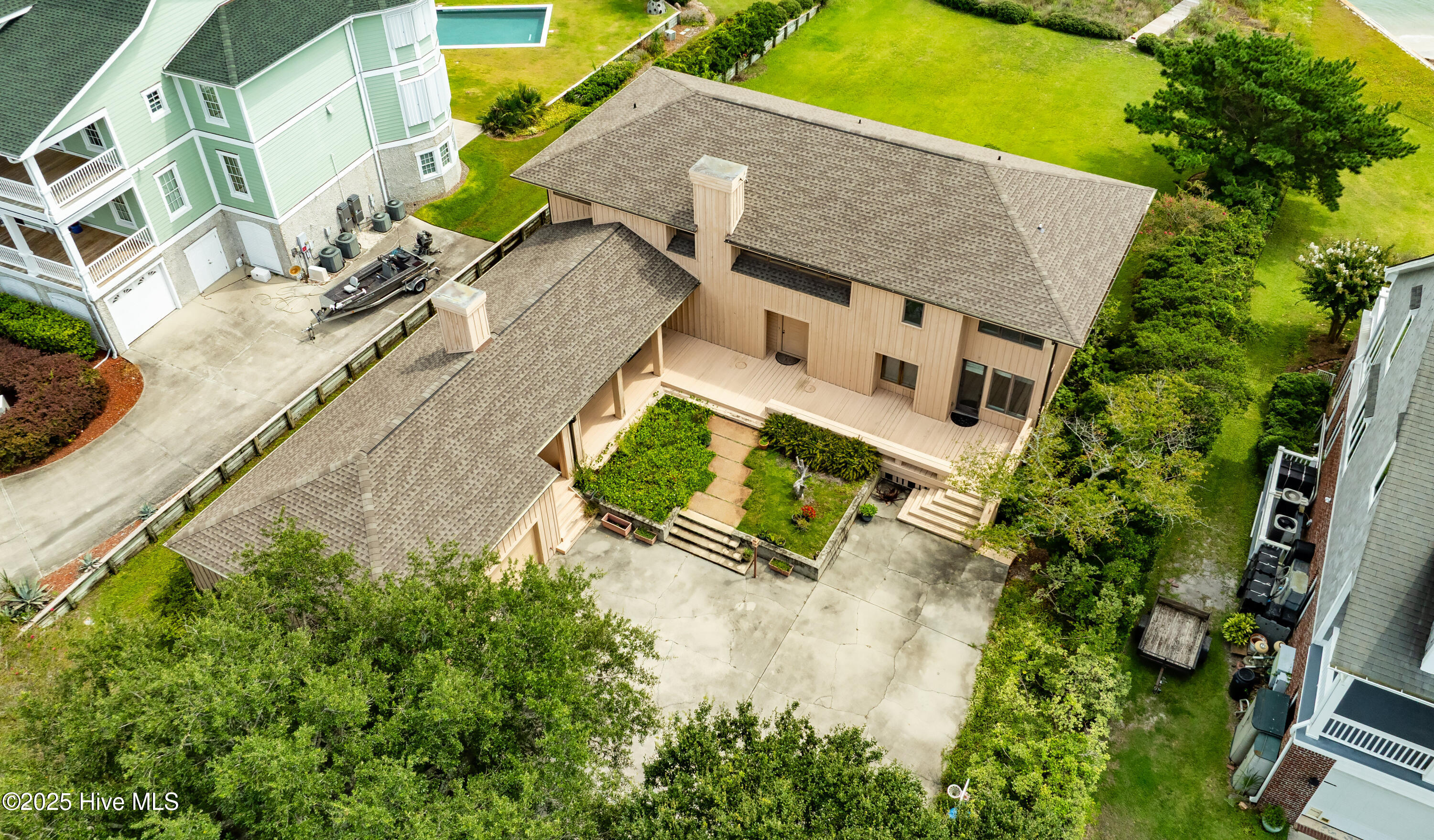 825 Inlet View Drive