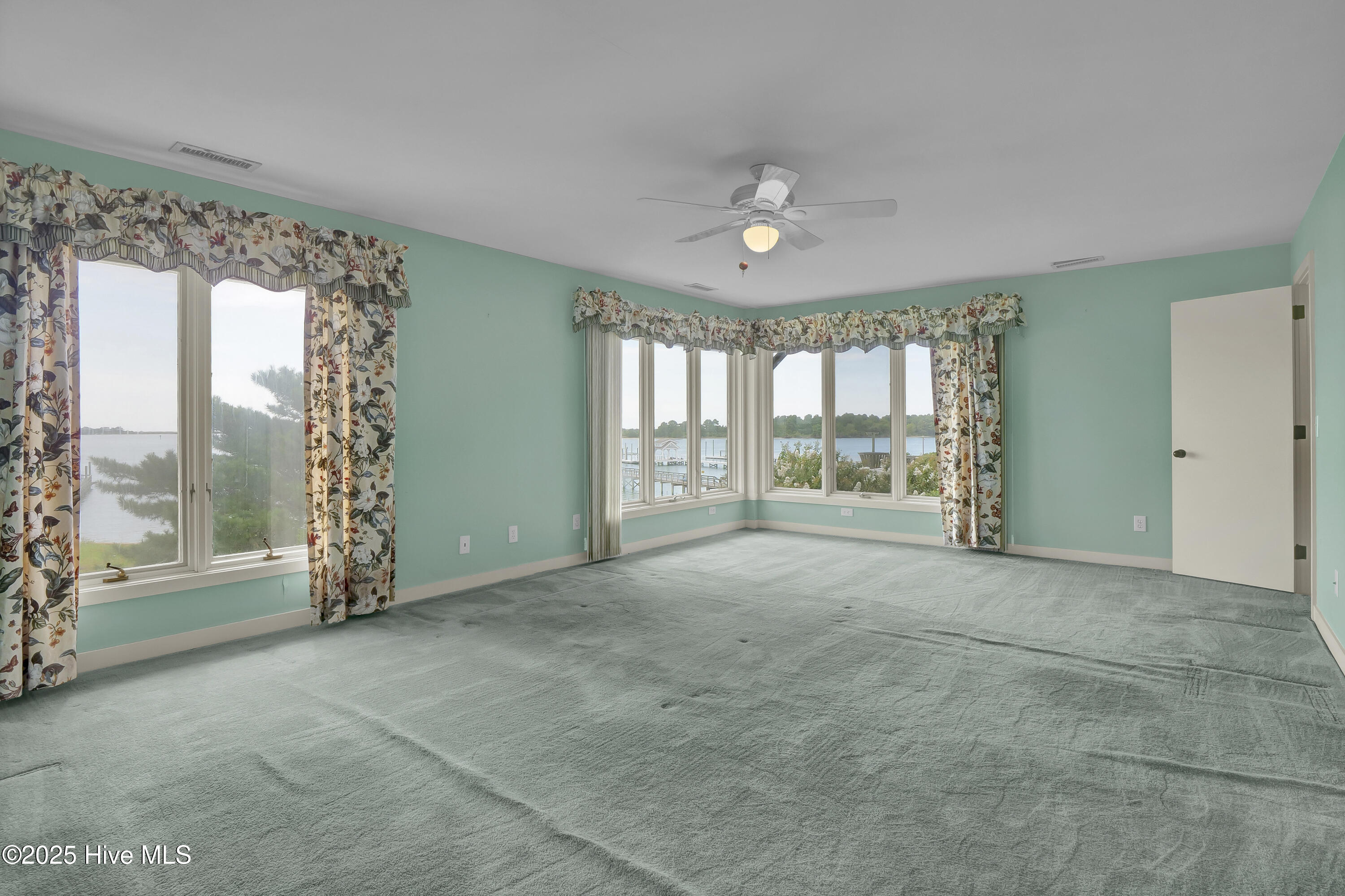 825 Inlet View Drive