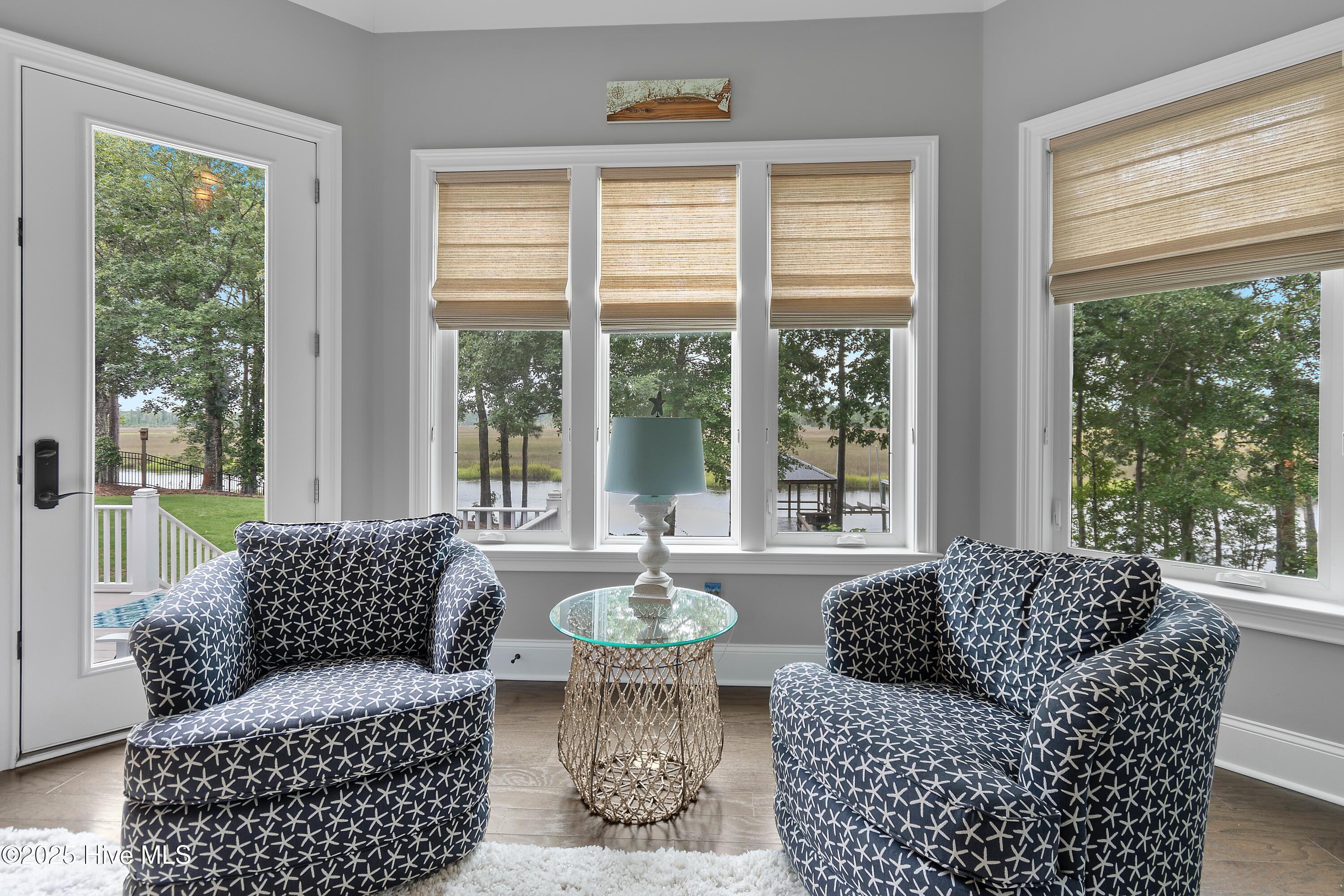 498 Deep Water Drive SE