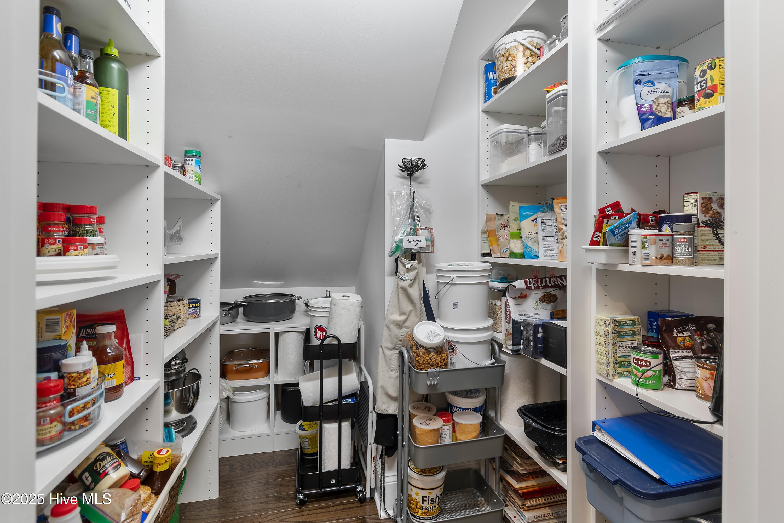 498 Deep Water Drive SE