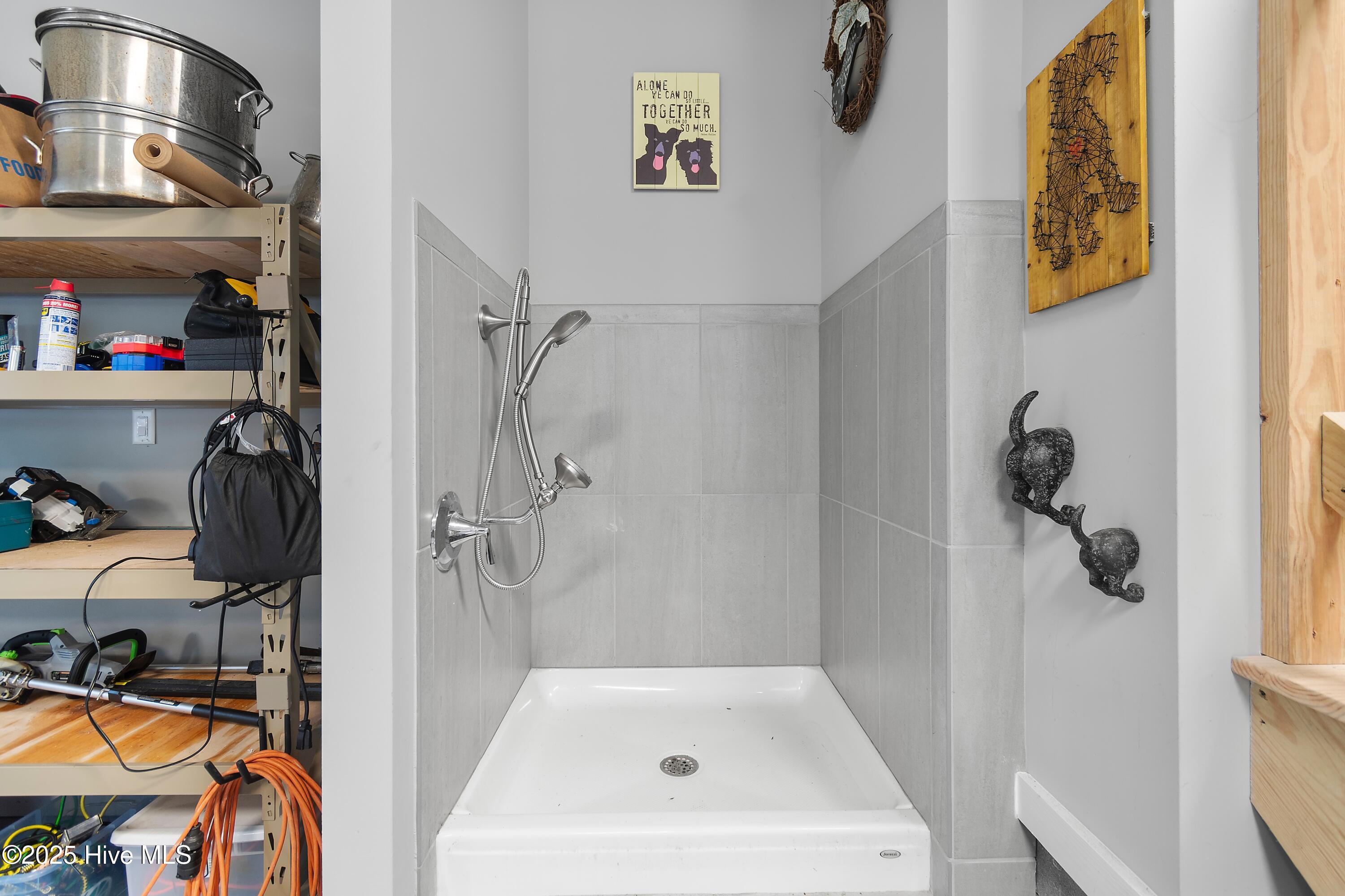 498 Deep Water Drive SE