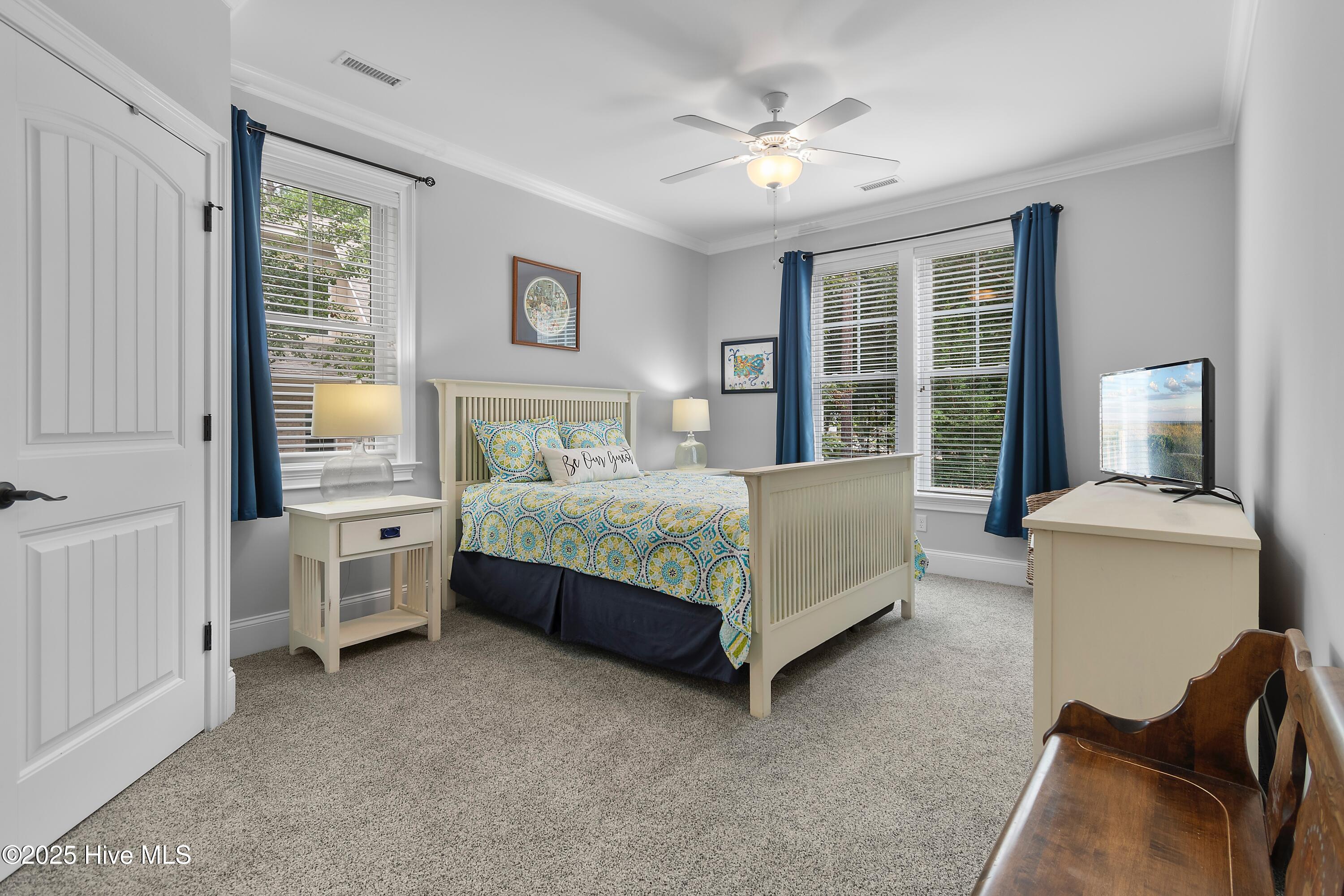 498 Deep Water Drive SE