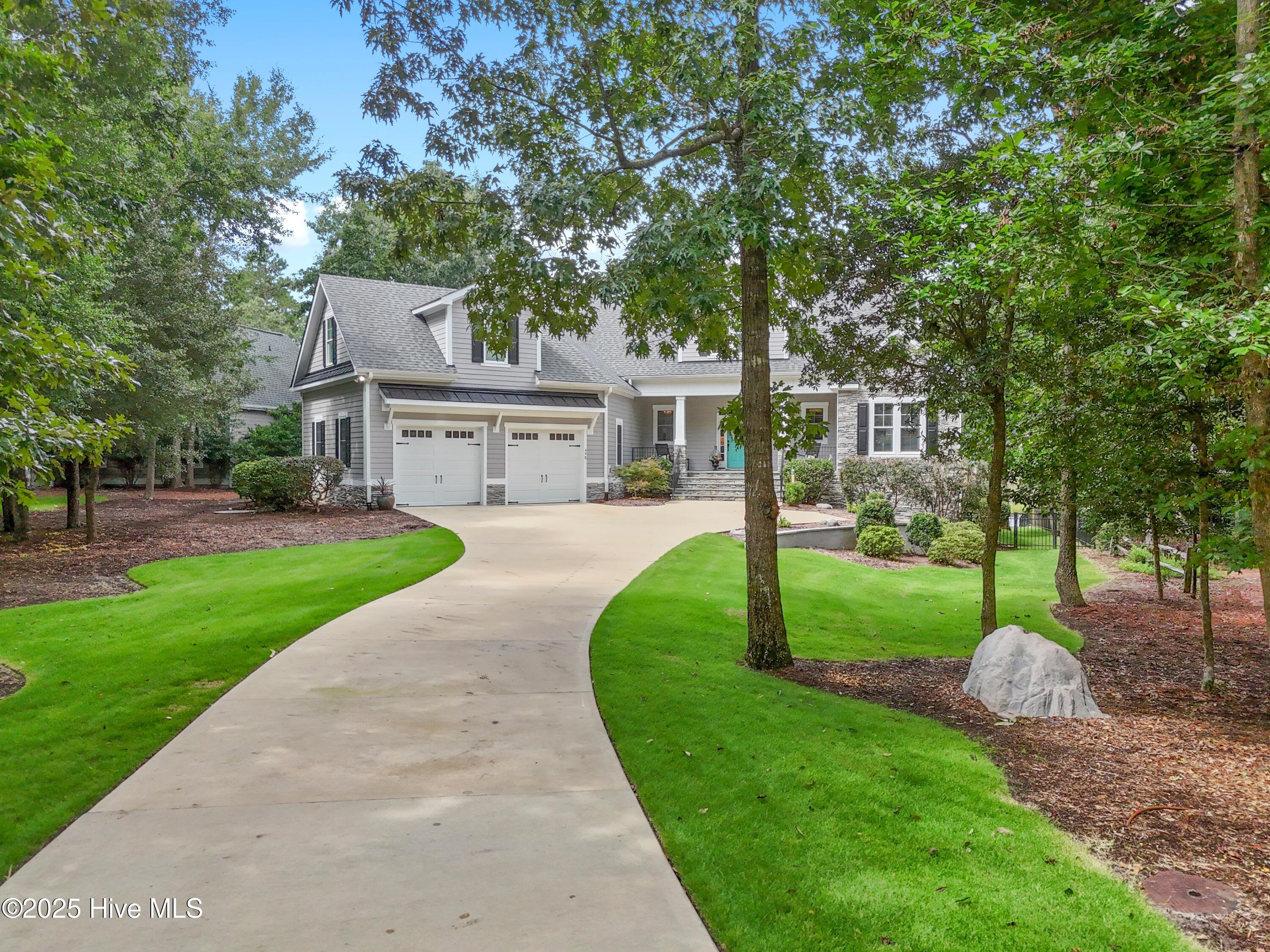 498 Deep Water Drive SE