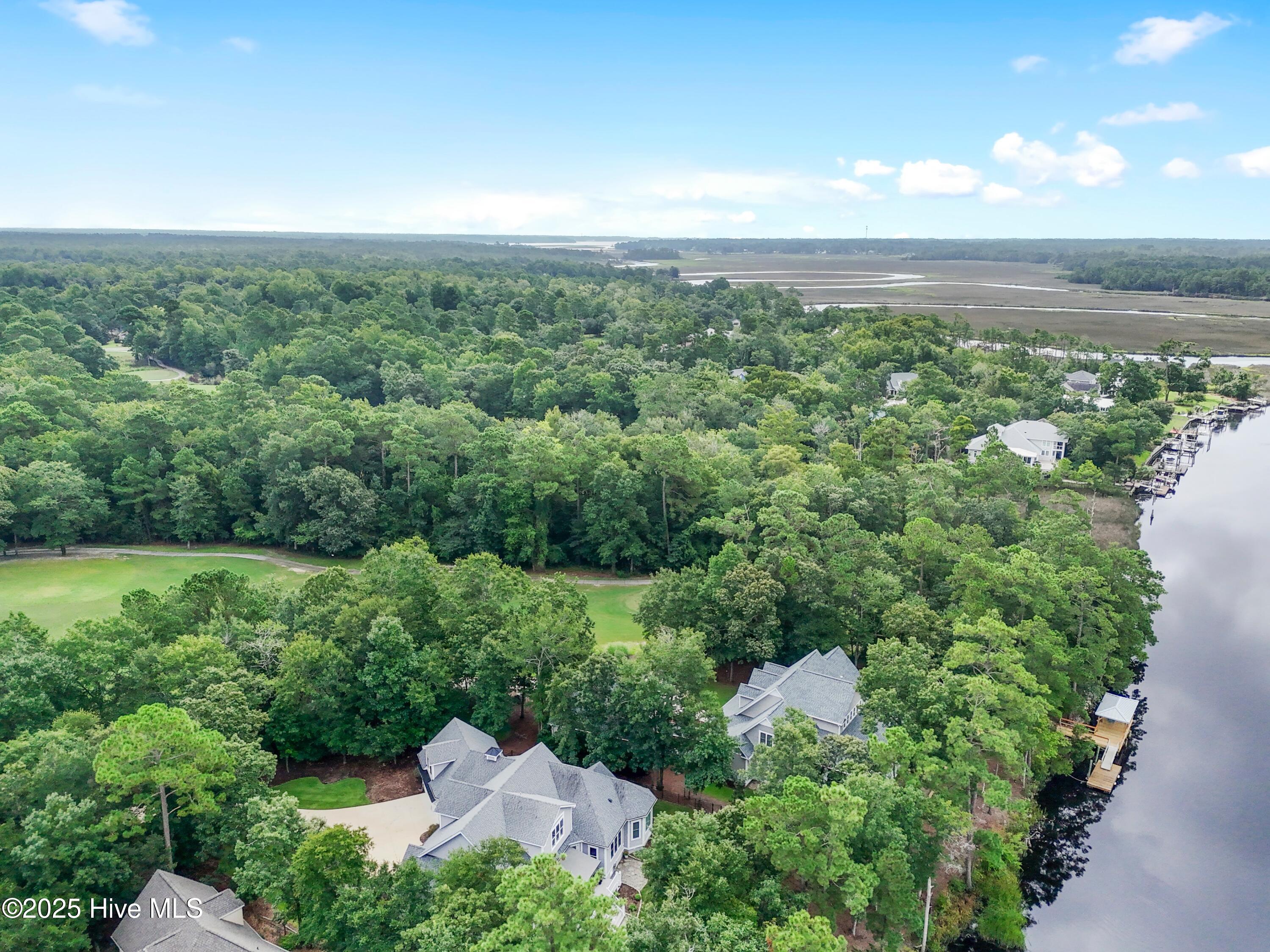 498 Deep Water Drive SE