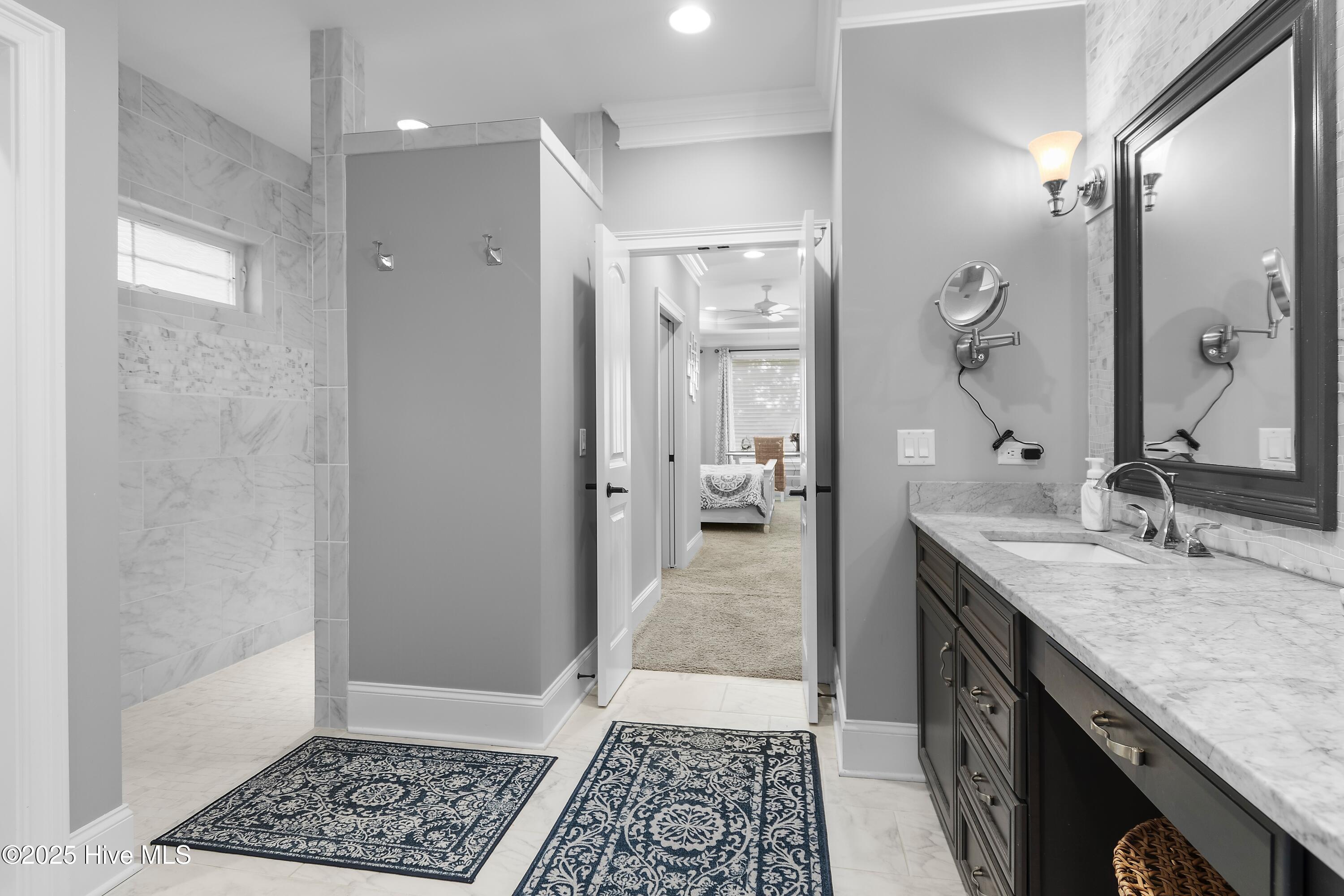 498 Deep Water Drive SE