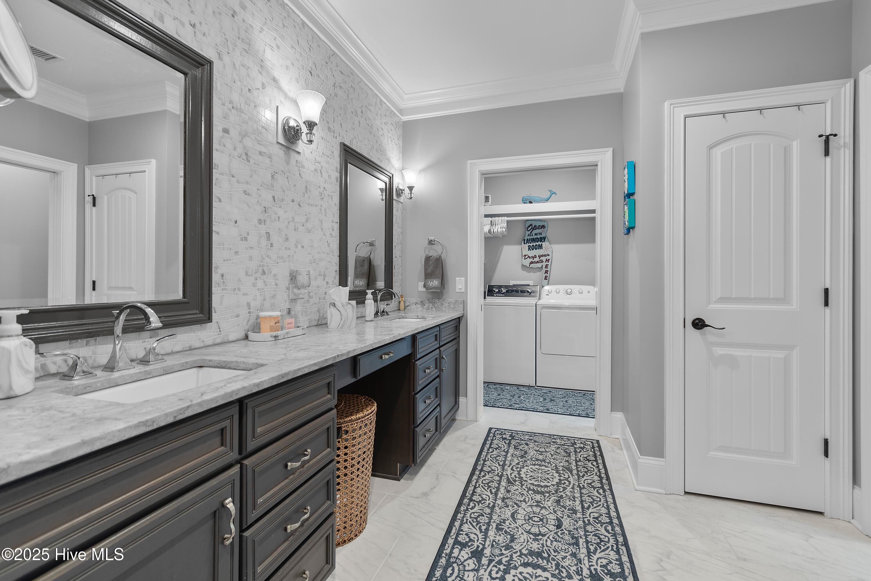 498 Deep Water Drive SE