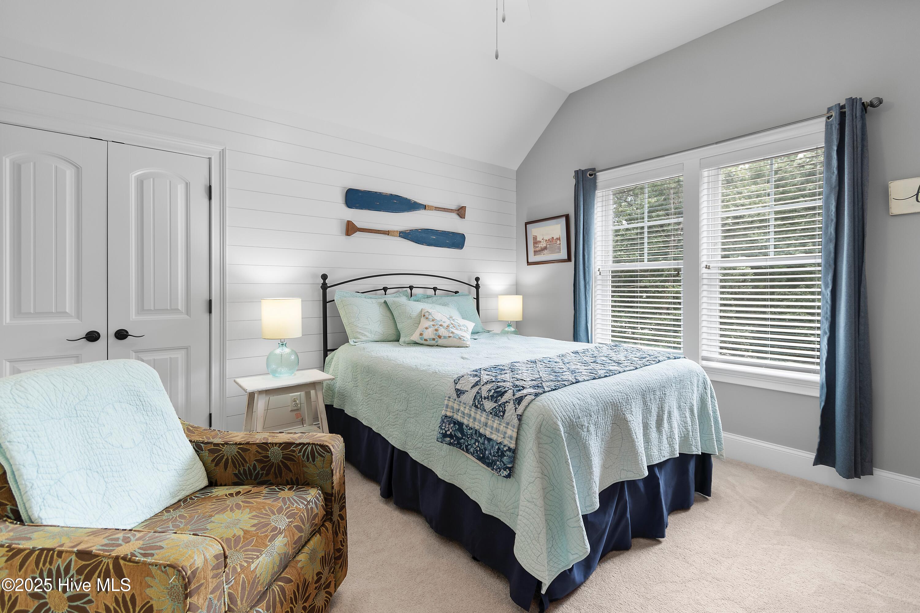 498 Deep Water Drive SE