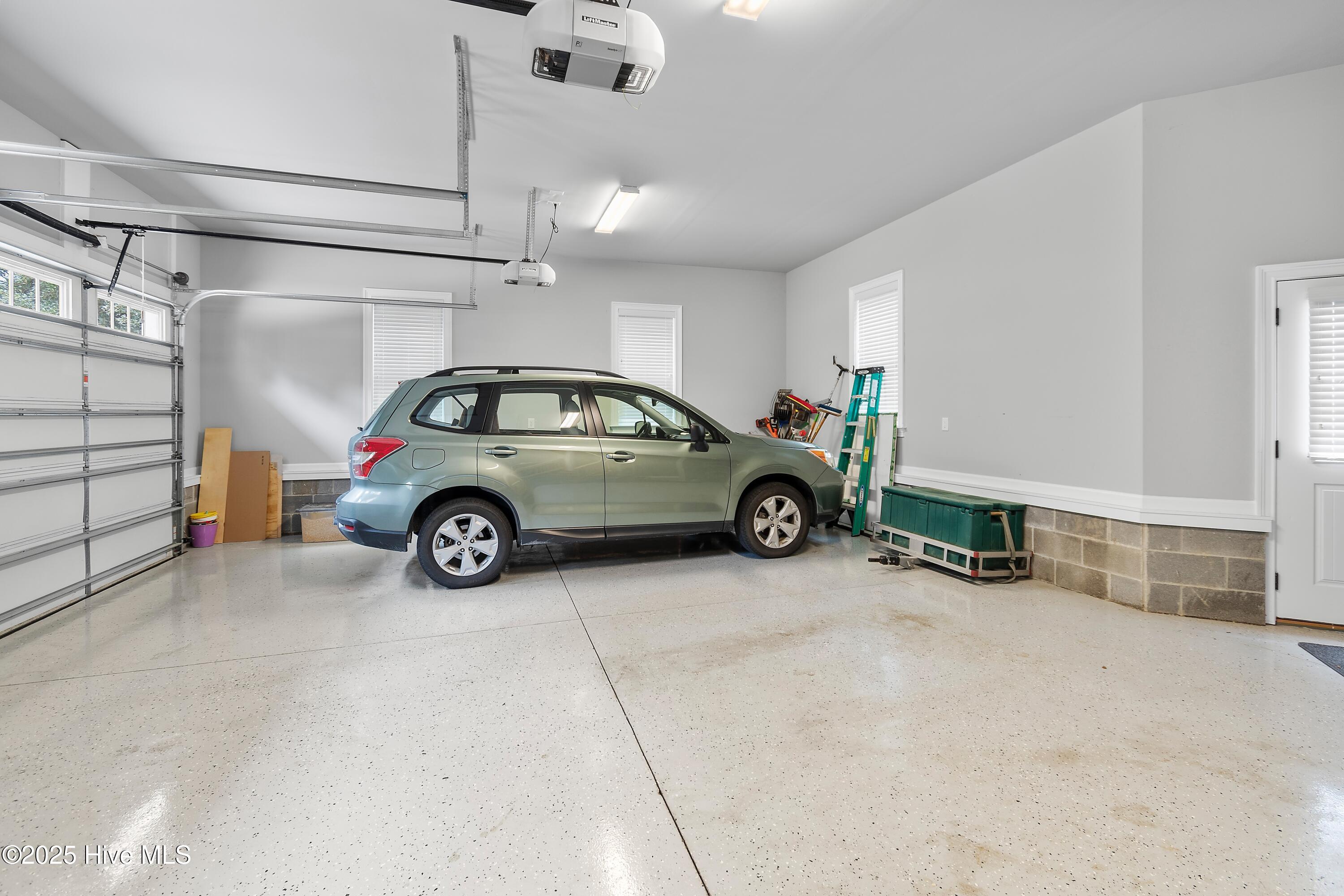 498 Deep Water Drive SE