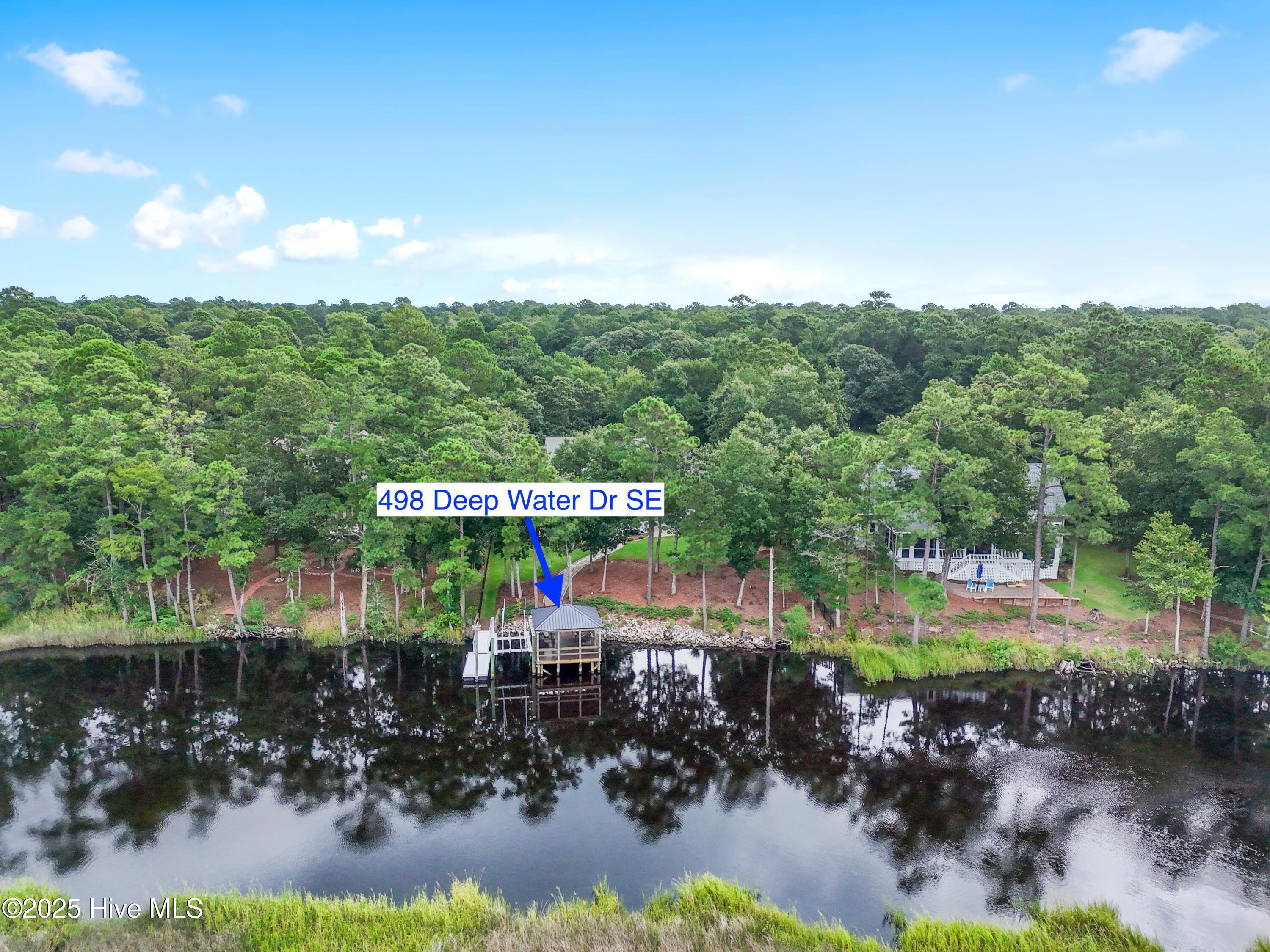 498 Deep Water Drive SE