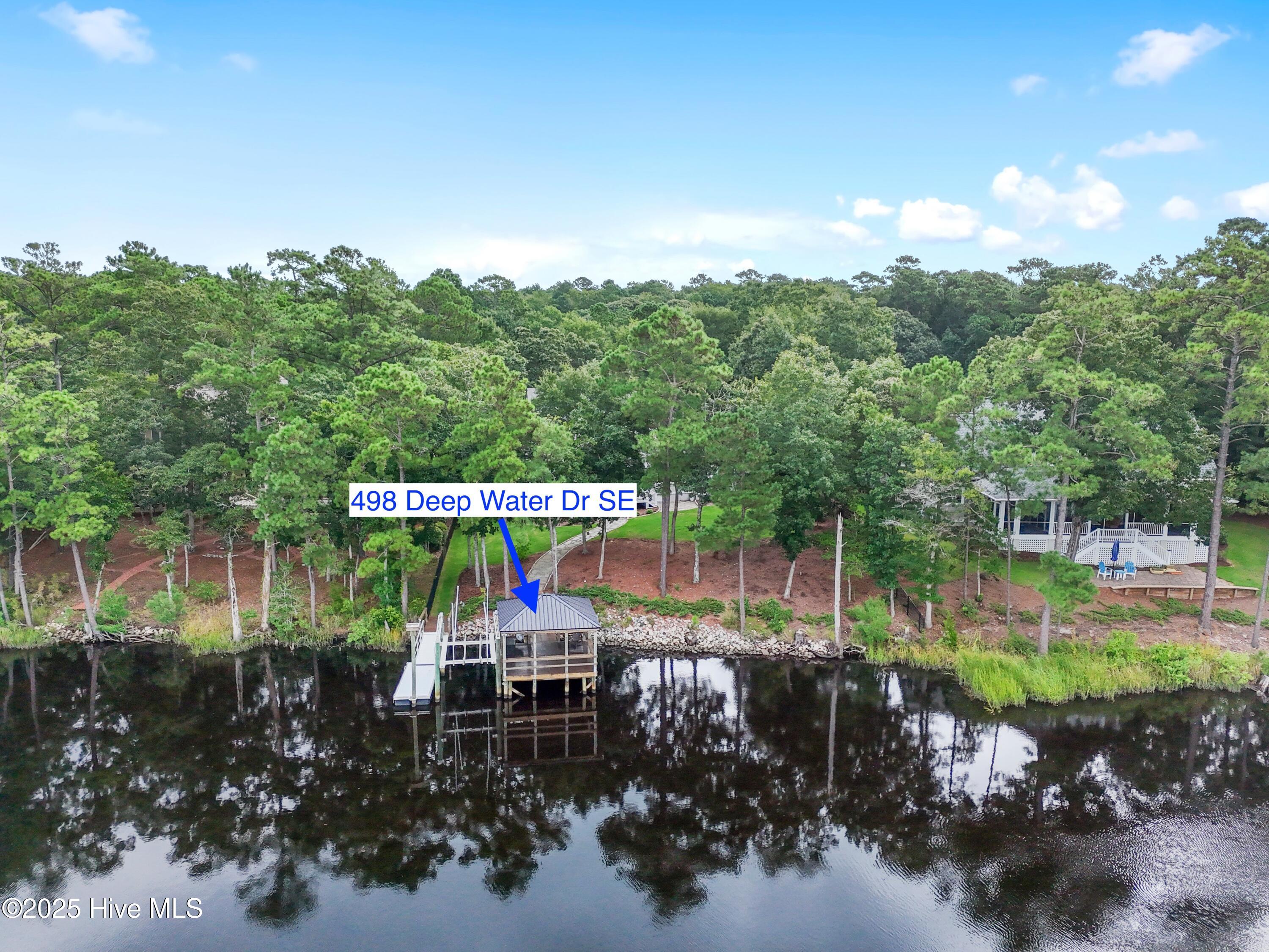 498 Deep Water Drive SE