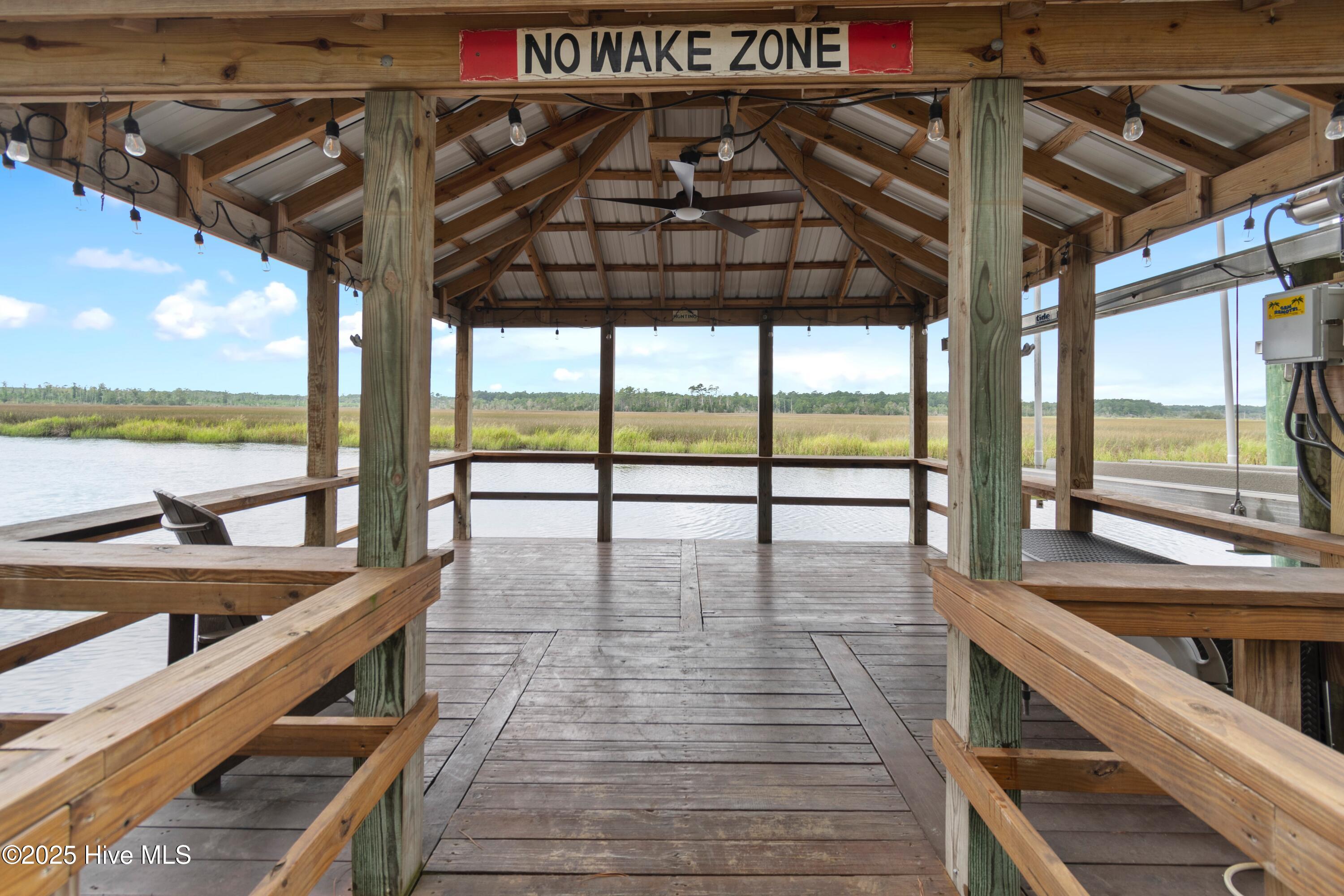 498 Deep Water Drive SE