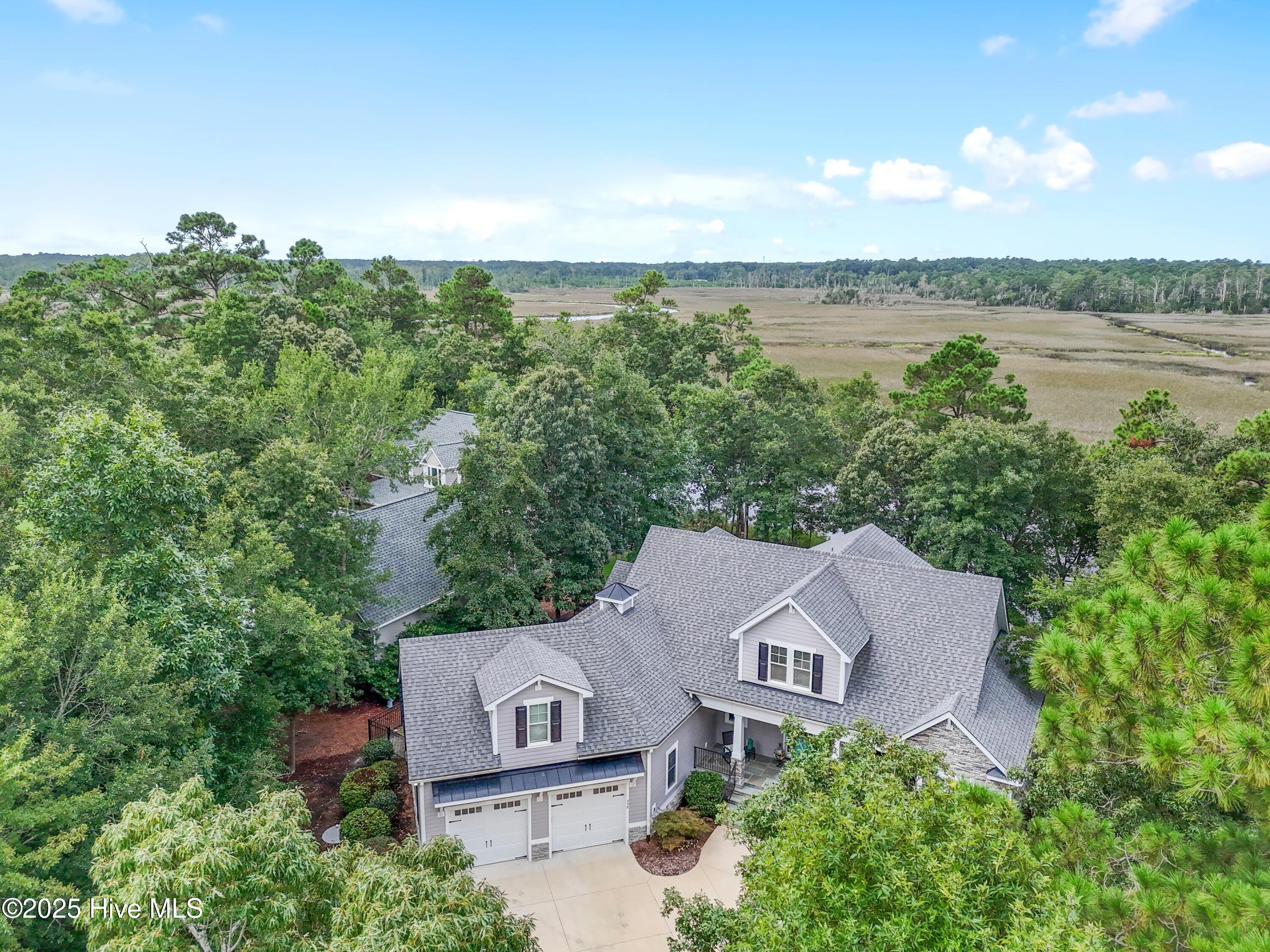 498 Deep Water Drive SE