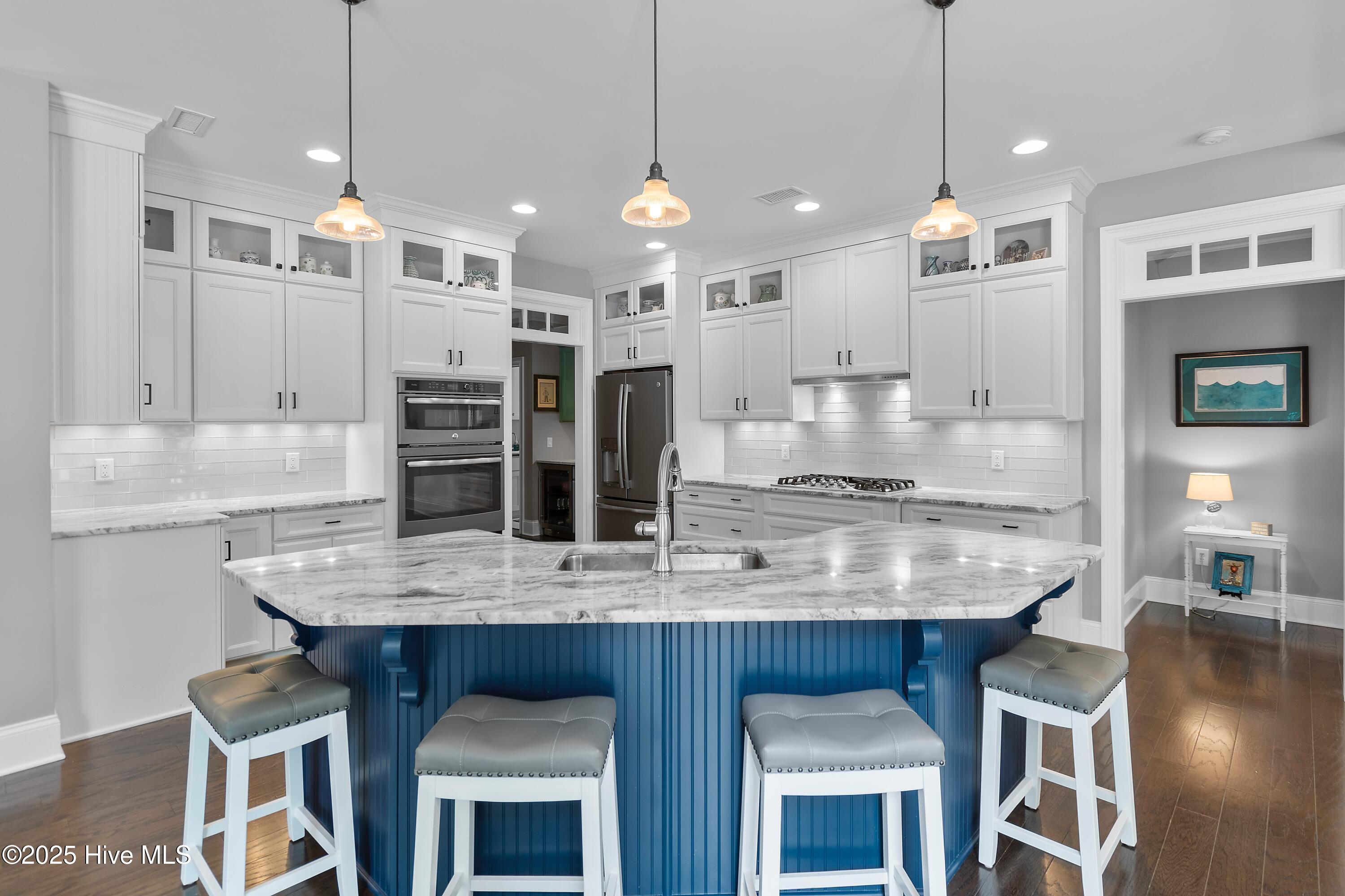 498 Deep Water Drive SE