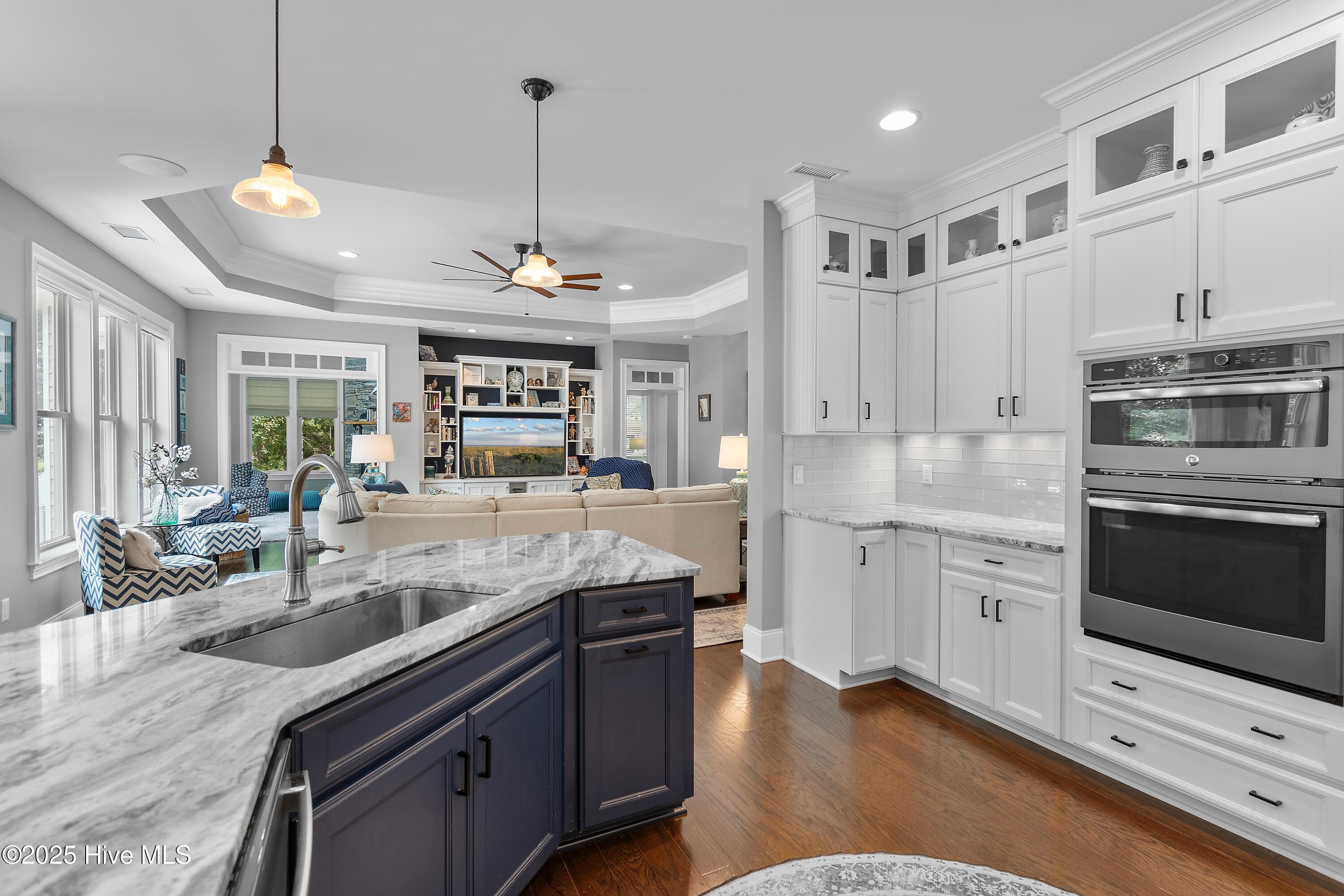 498 Deep Water Drive SE