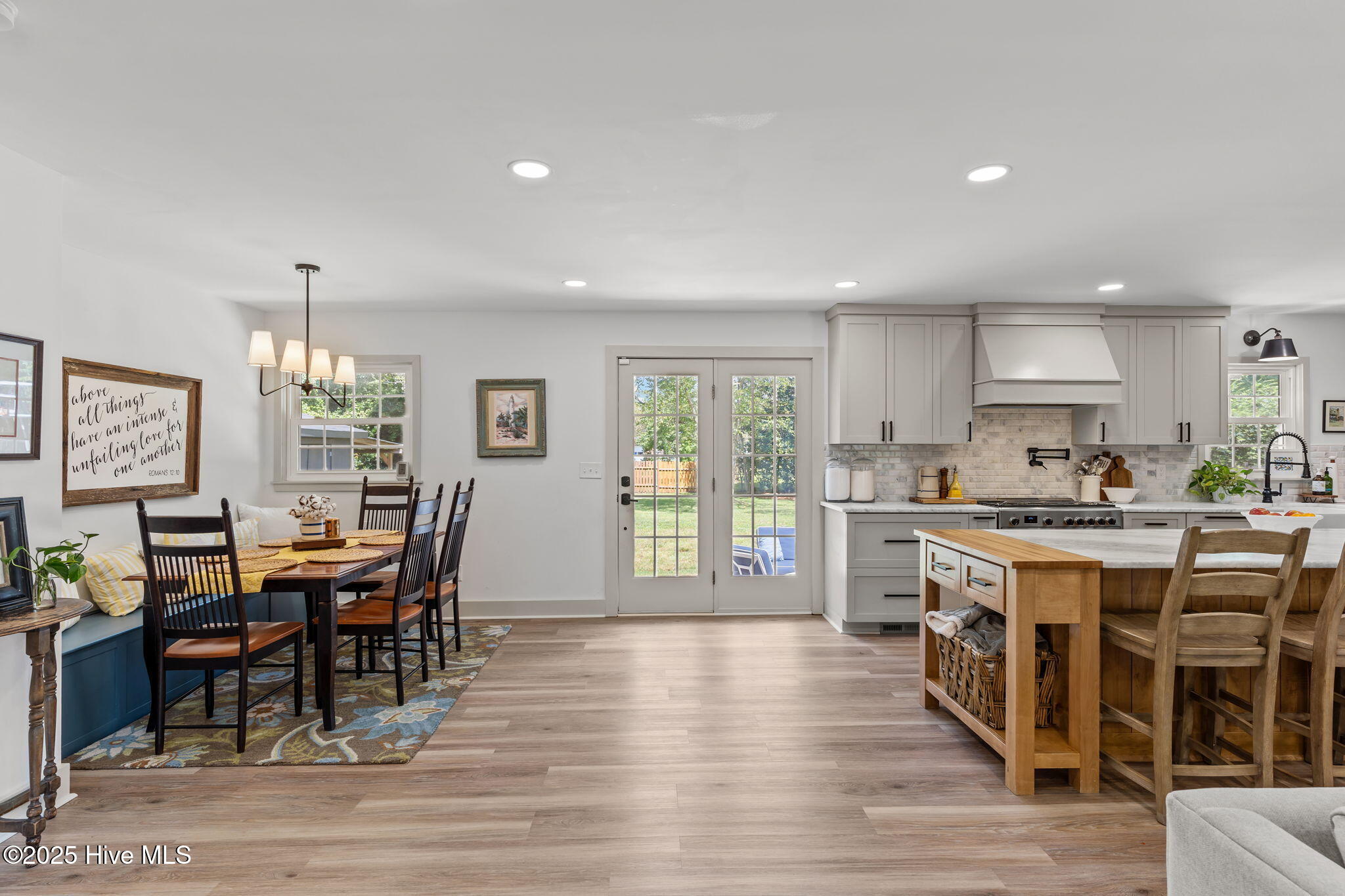 3817 Canterbury Road