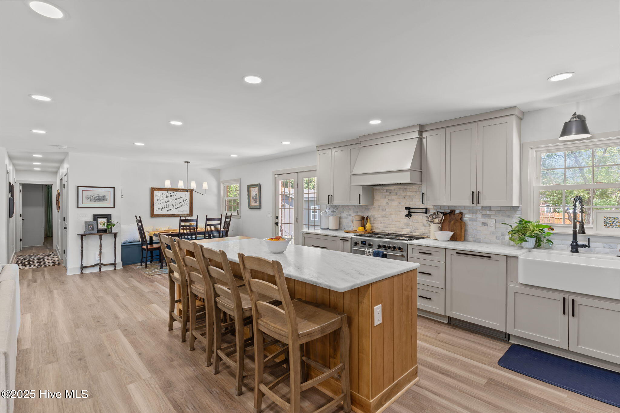 3817 Canterbury Road