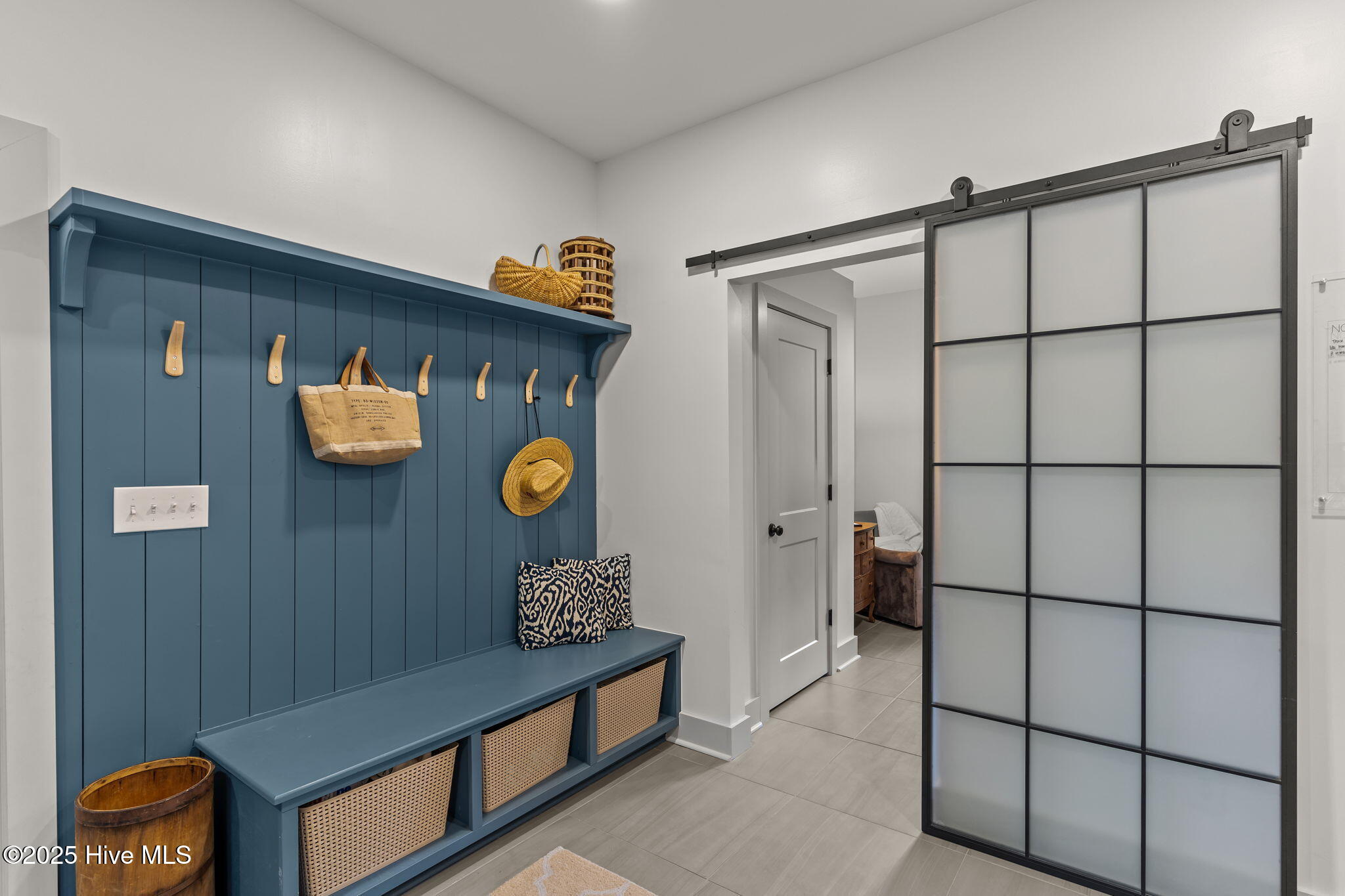 3817 Canterbury Road