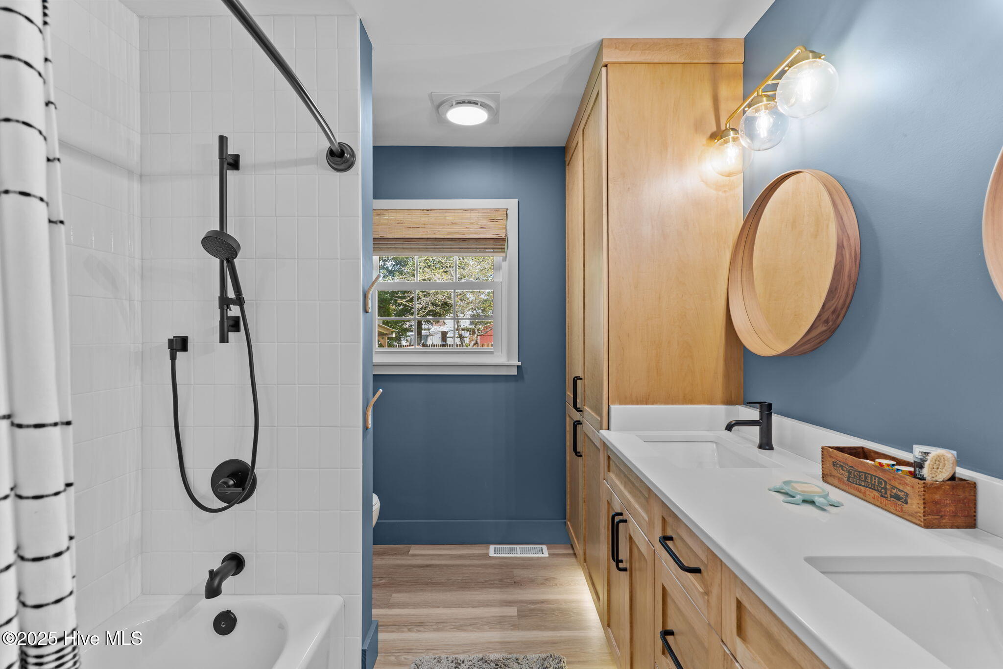 3817 Canterbury Road