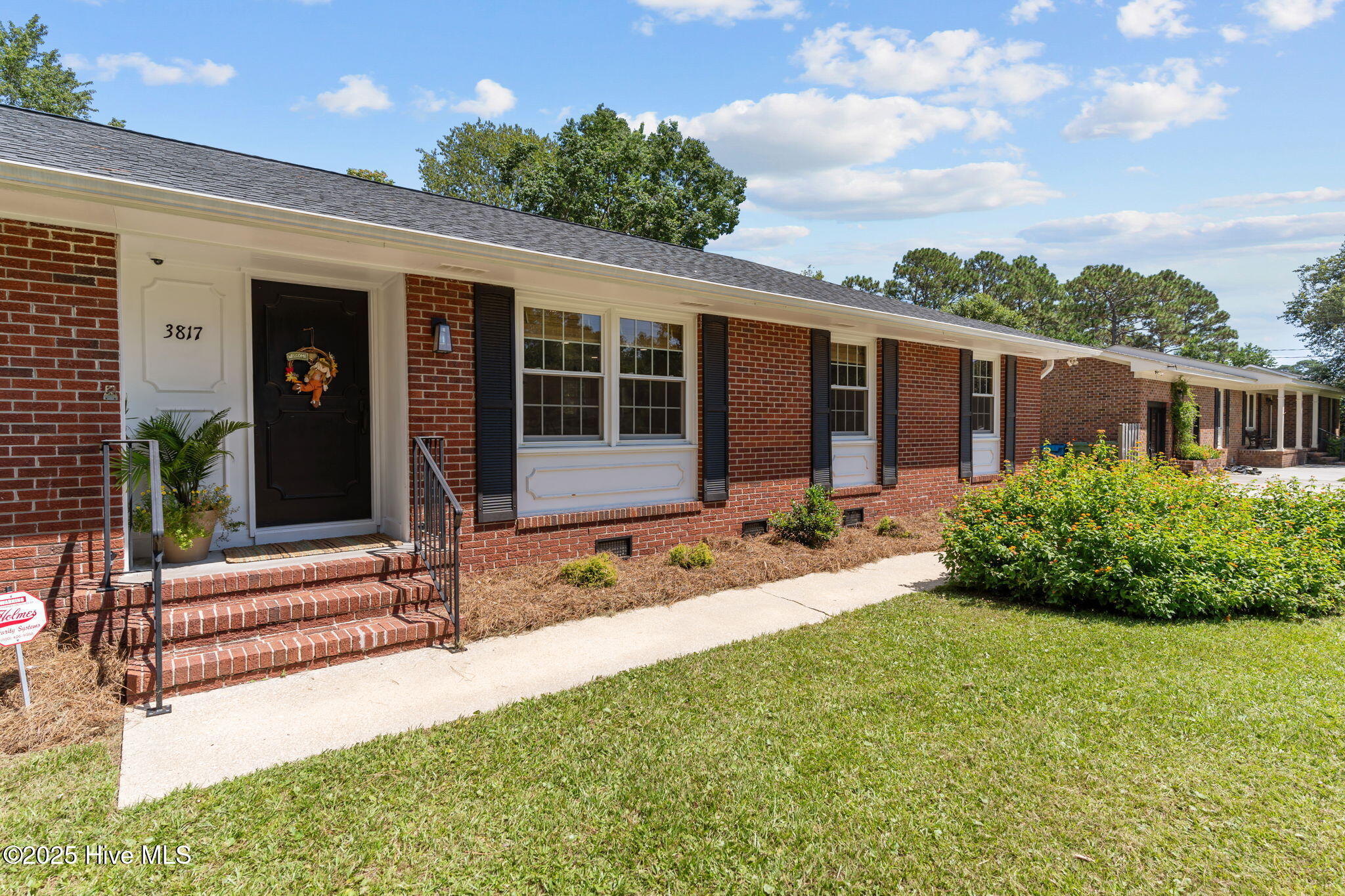 3817 Canterbury Road