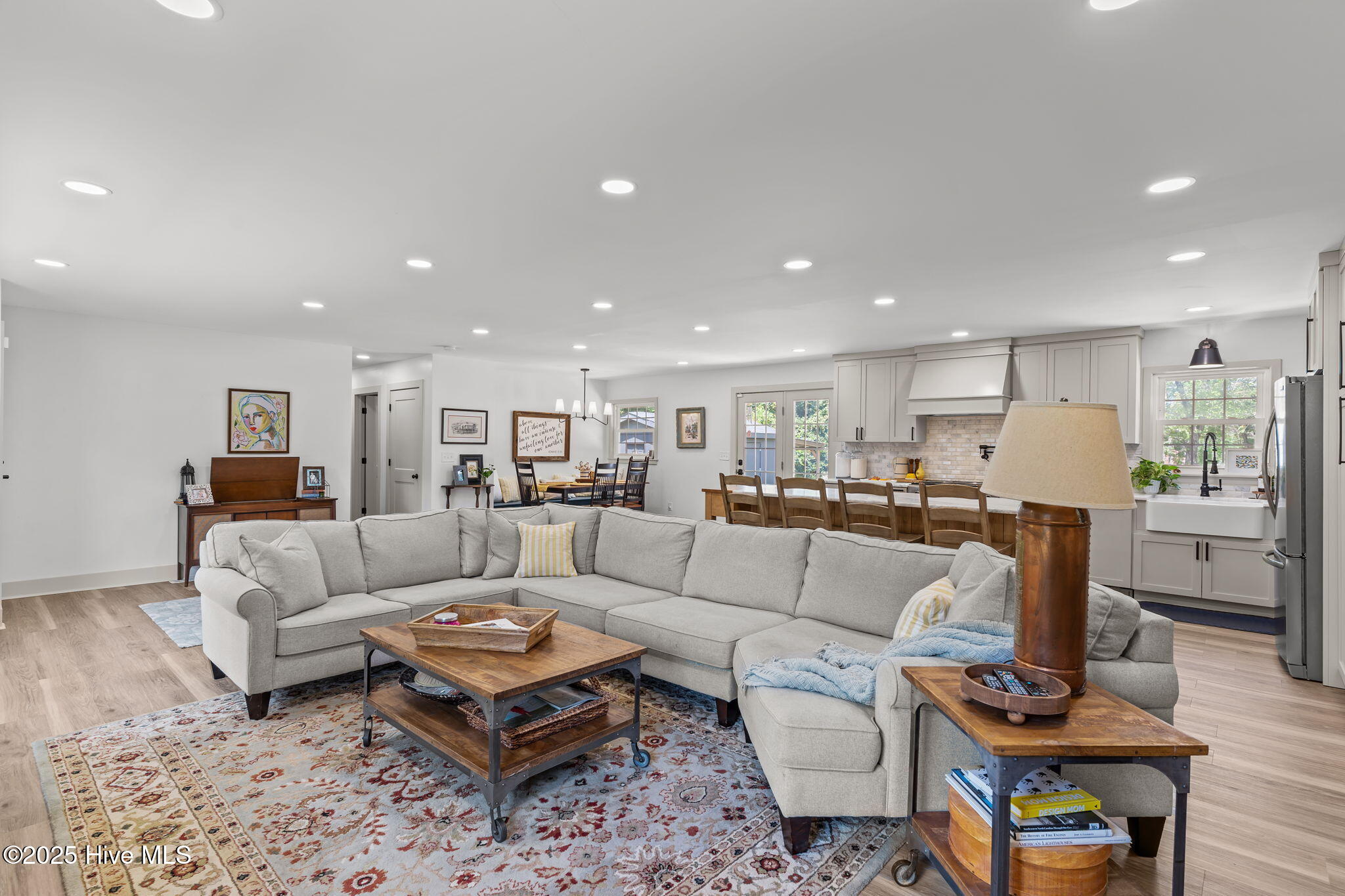 3817 Canterbury Road