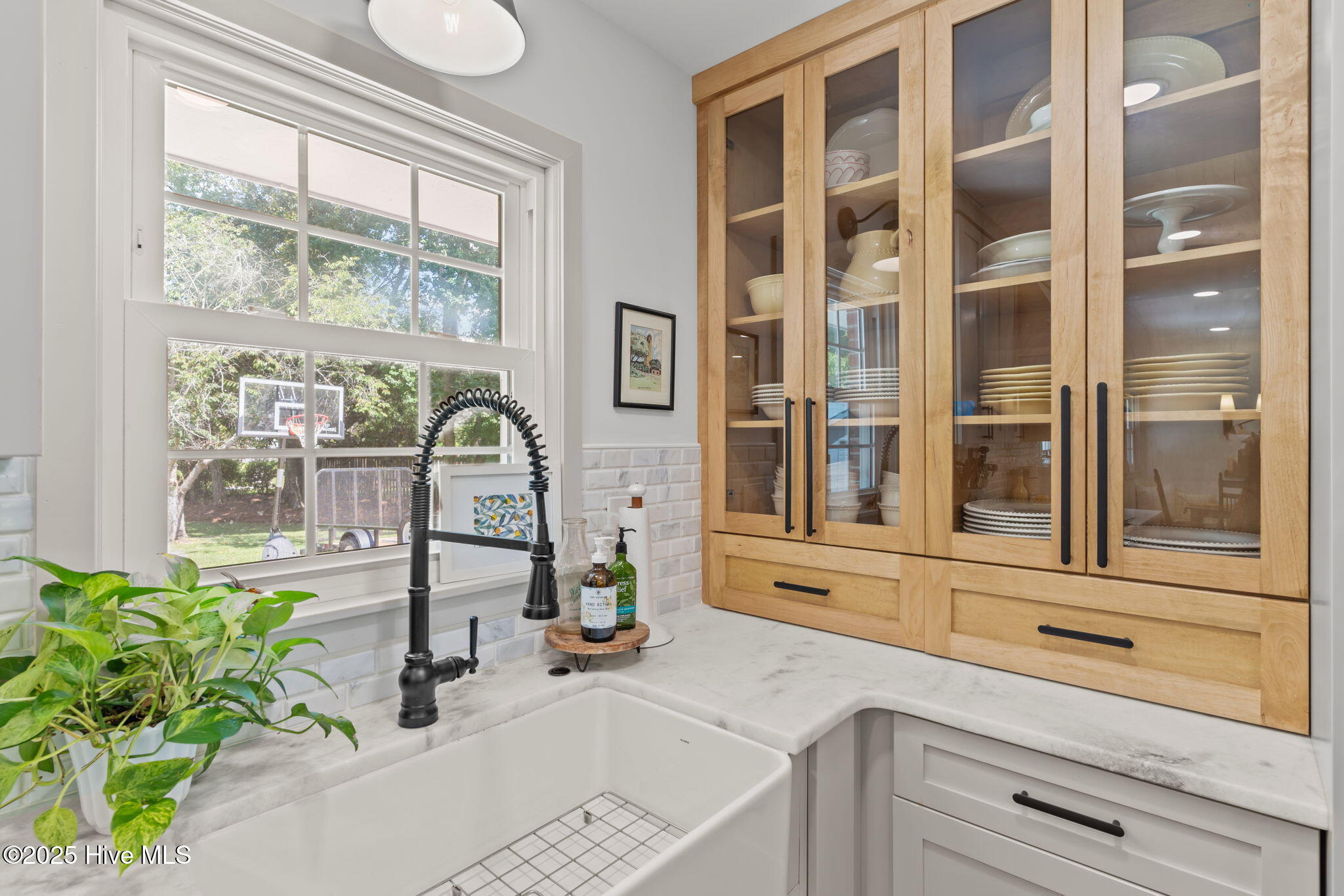 3817 Canterbury Road