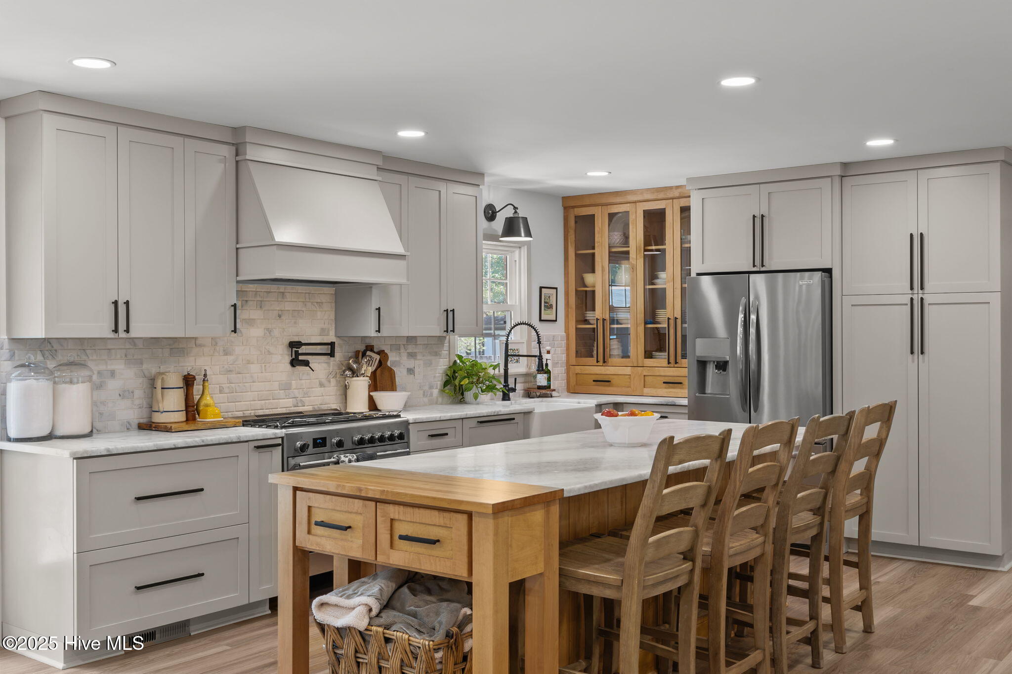 3817 Canterbury Road