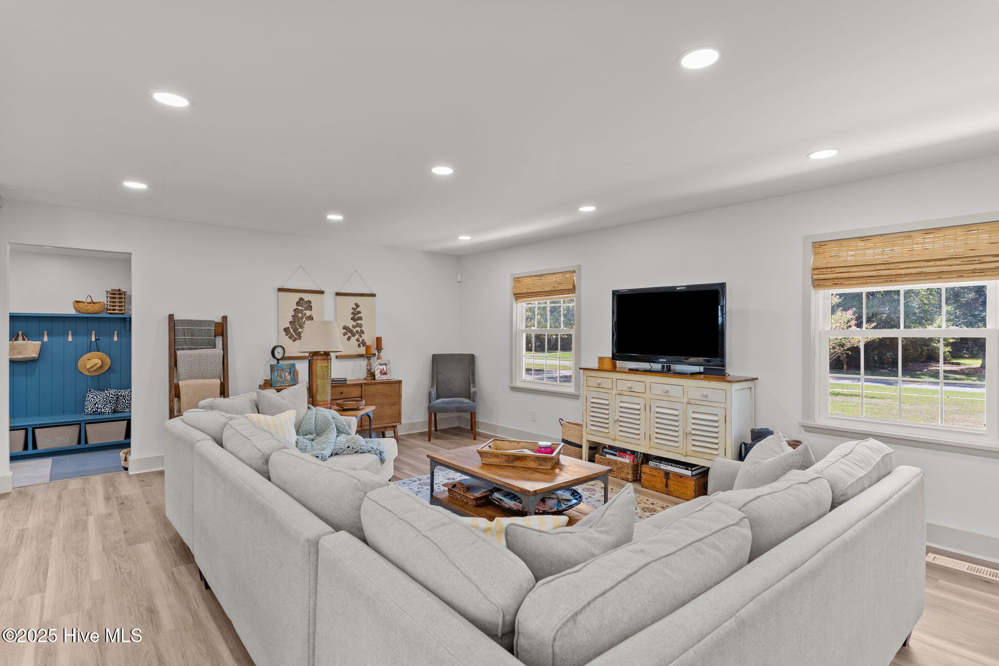 3817 Canterbury Road