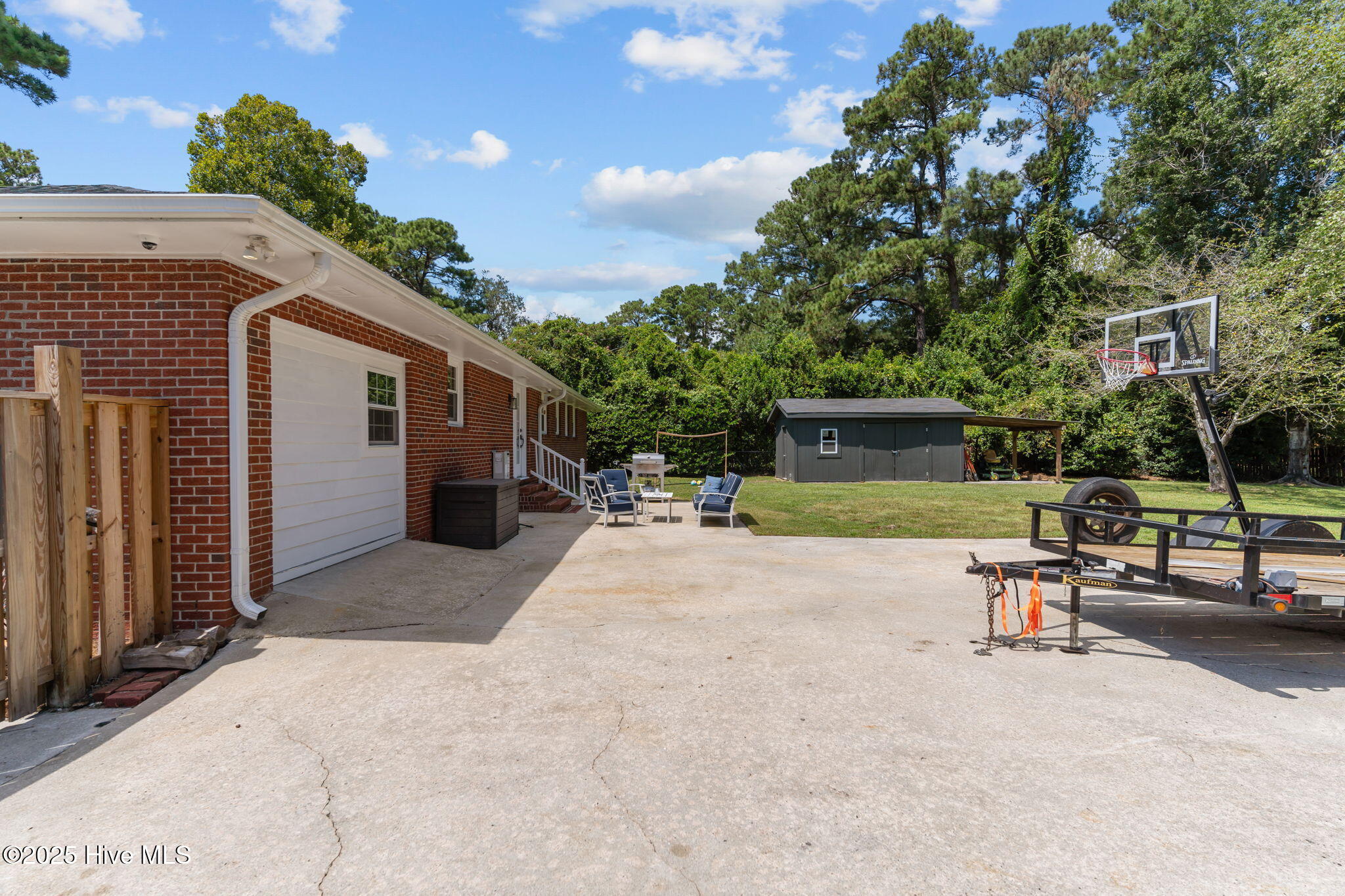 3817 Canterbury Road