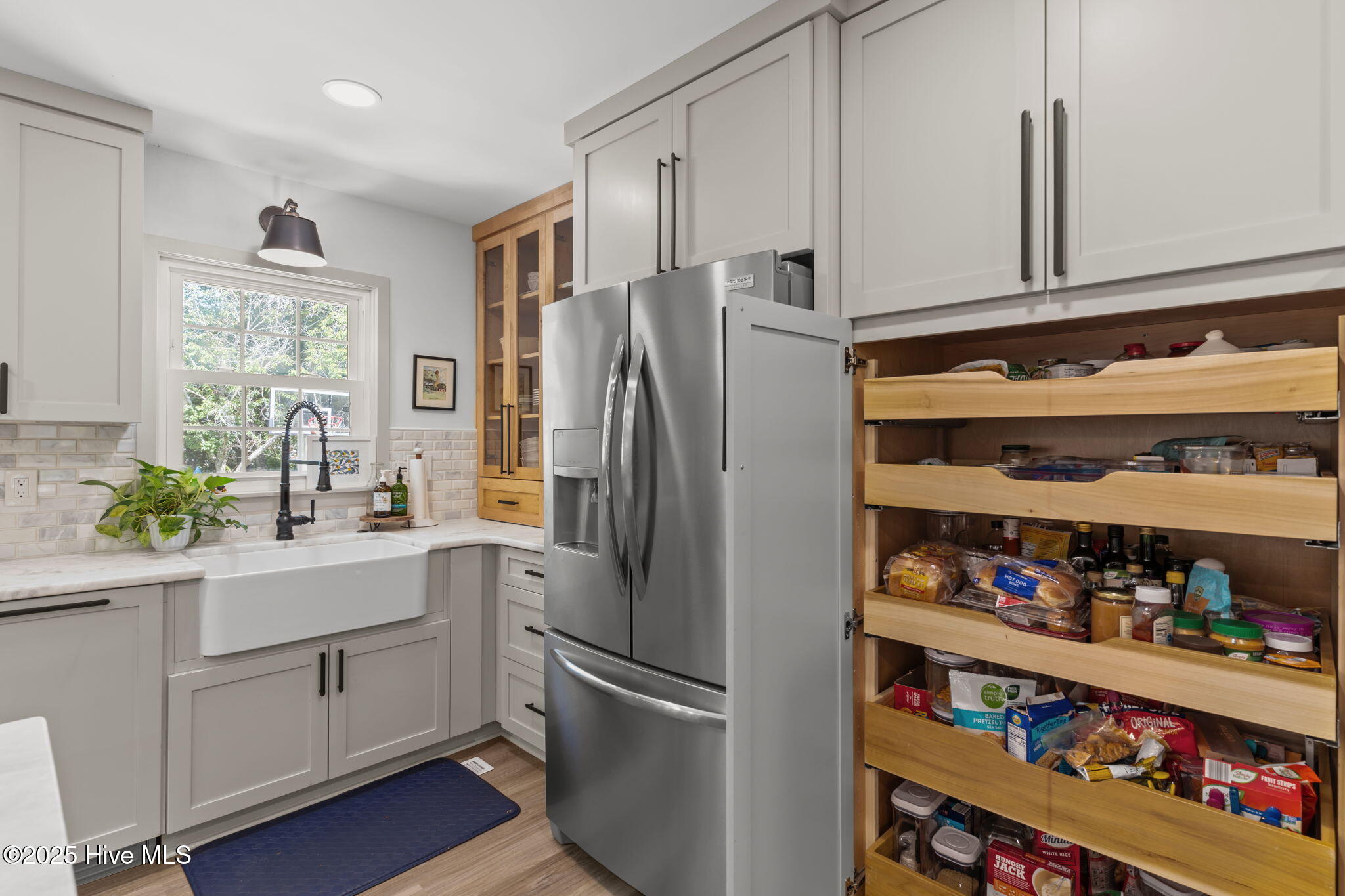 3817 Canterbury Road